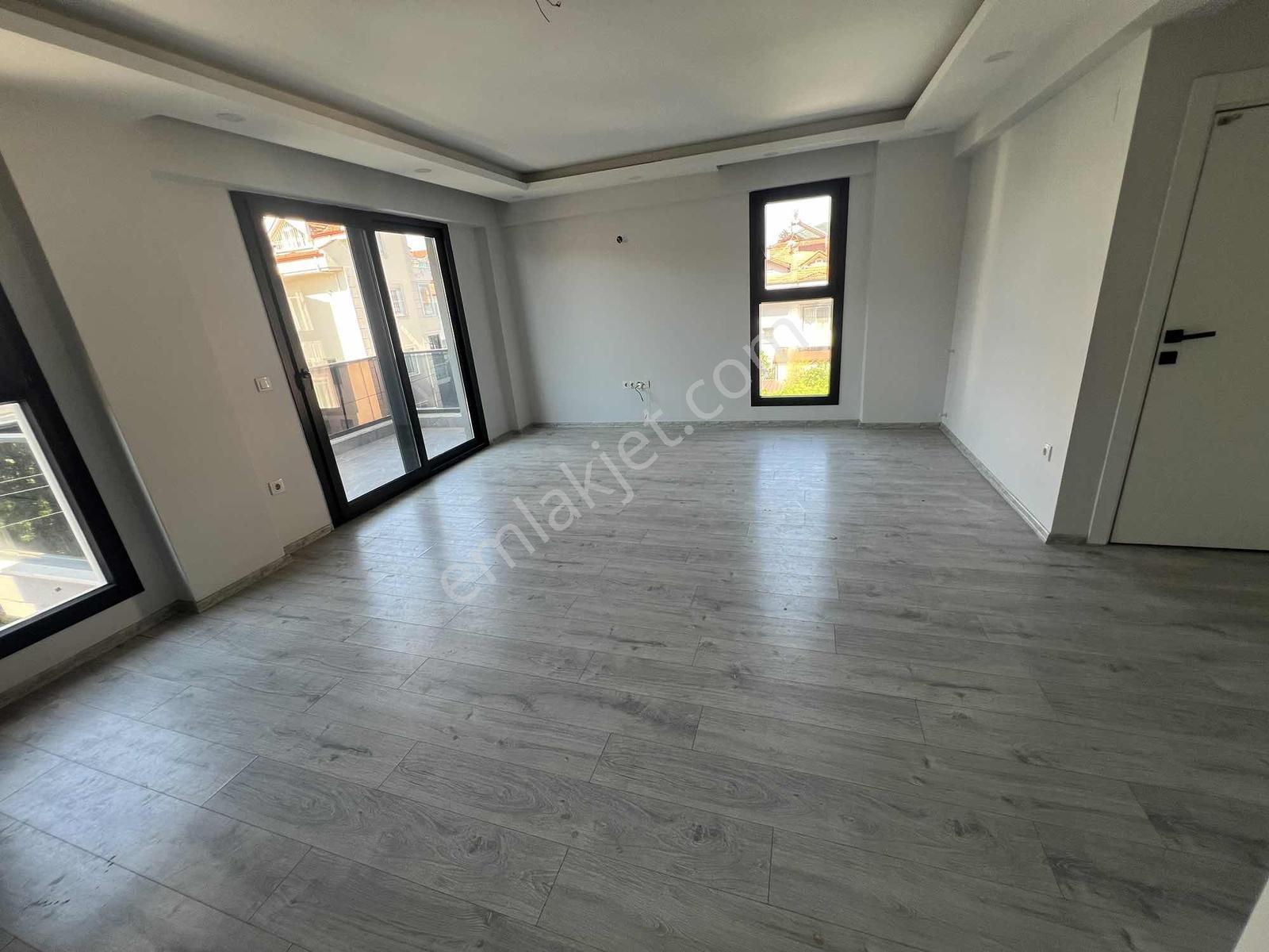 Patlangıç Mahallesinde Avm Yakını 4+1 Çatı Dubleks Daire - Görsel 10