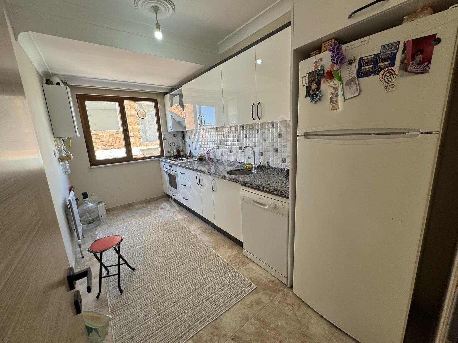 Cumhuriyet Mahallesi'nde Satılık 2+1 Daire 85 M² 5 Yıllık Bina 2 - Görsel 8
