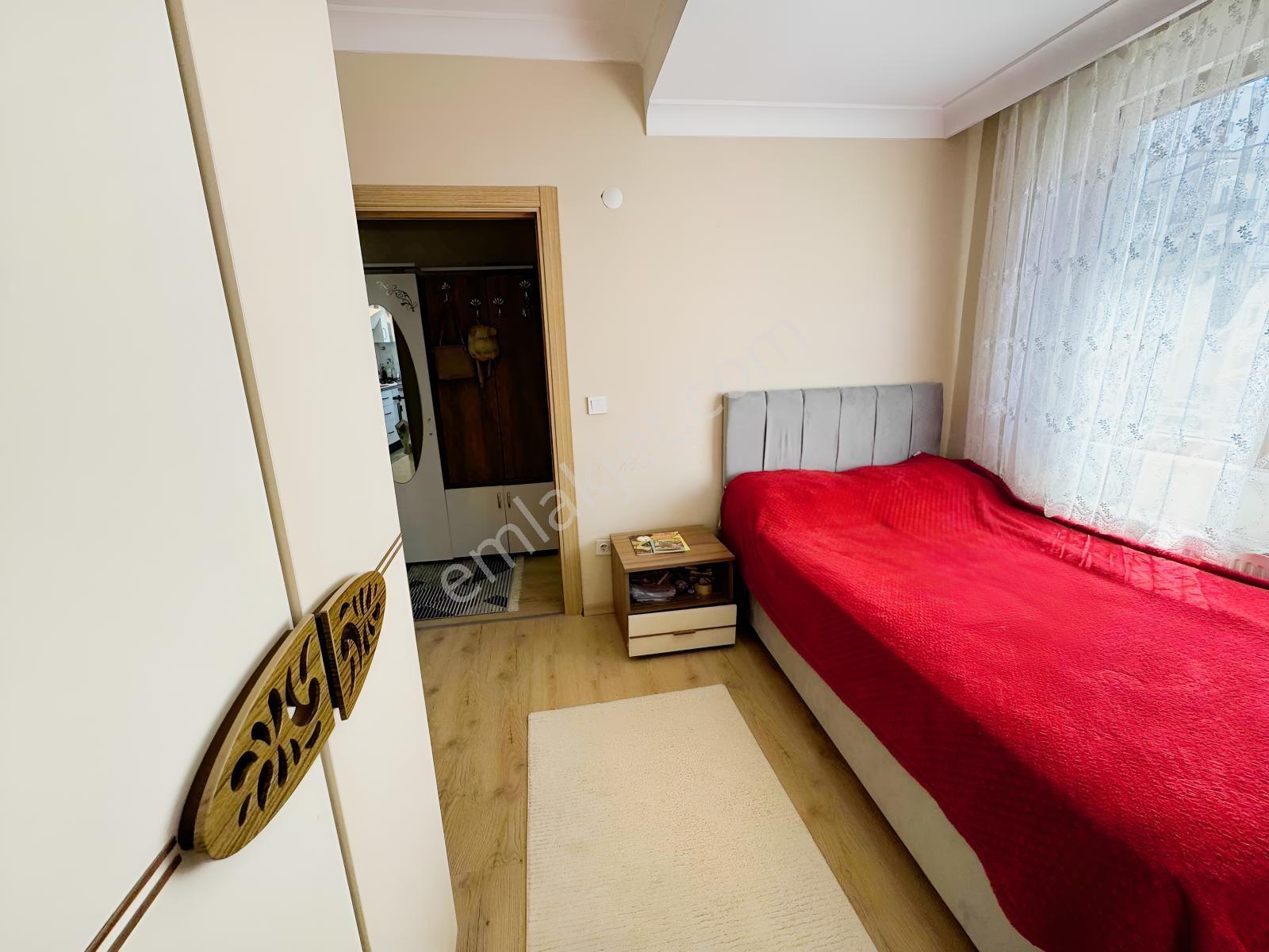 Cumhuriyet Mahallesi'nde Satılık 2+1 Daire 85 M² 5 Yıllık Bina 2 - Görsel 5