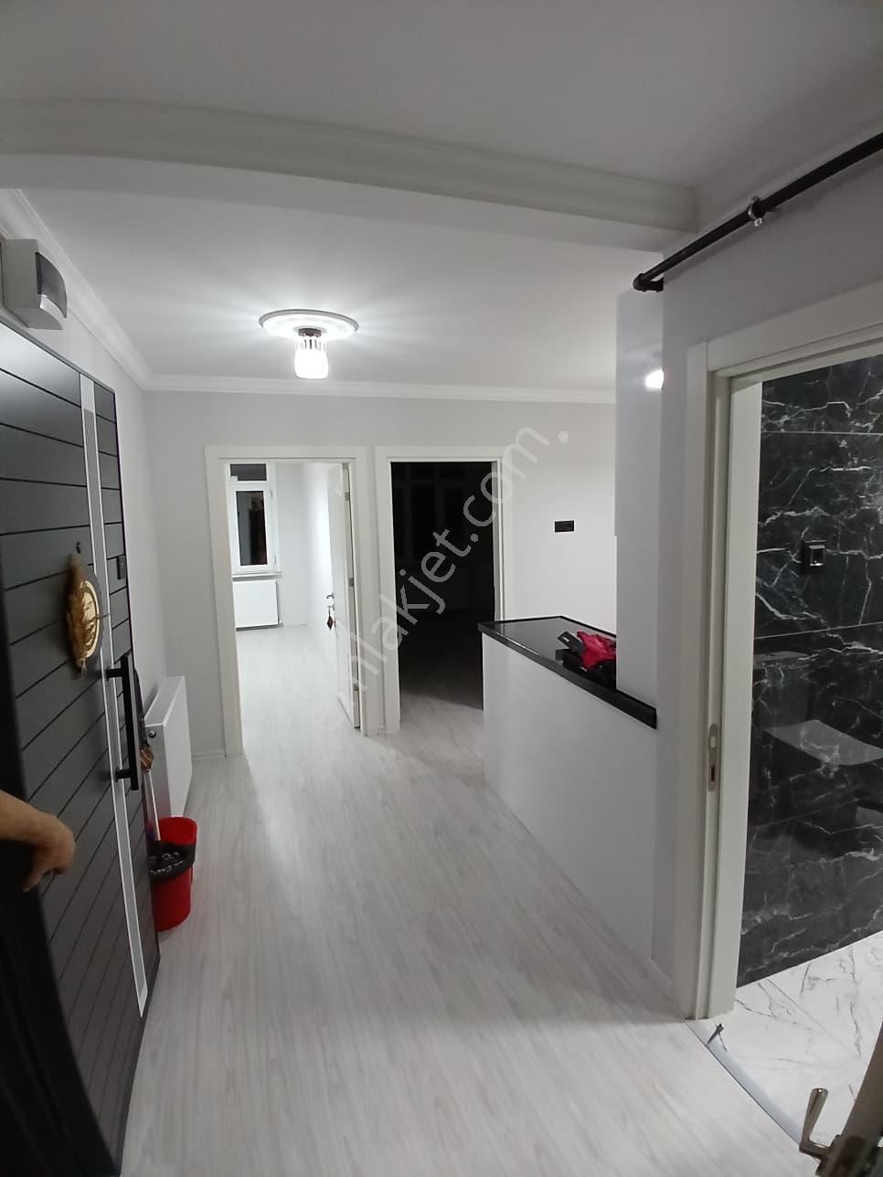 Yayalar Mahallesi'nde Metroya 5 Dk İçi Yenilenmiş Tadilatlı 2+1 - Görsel 15