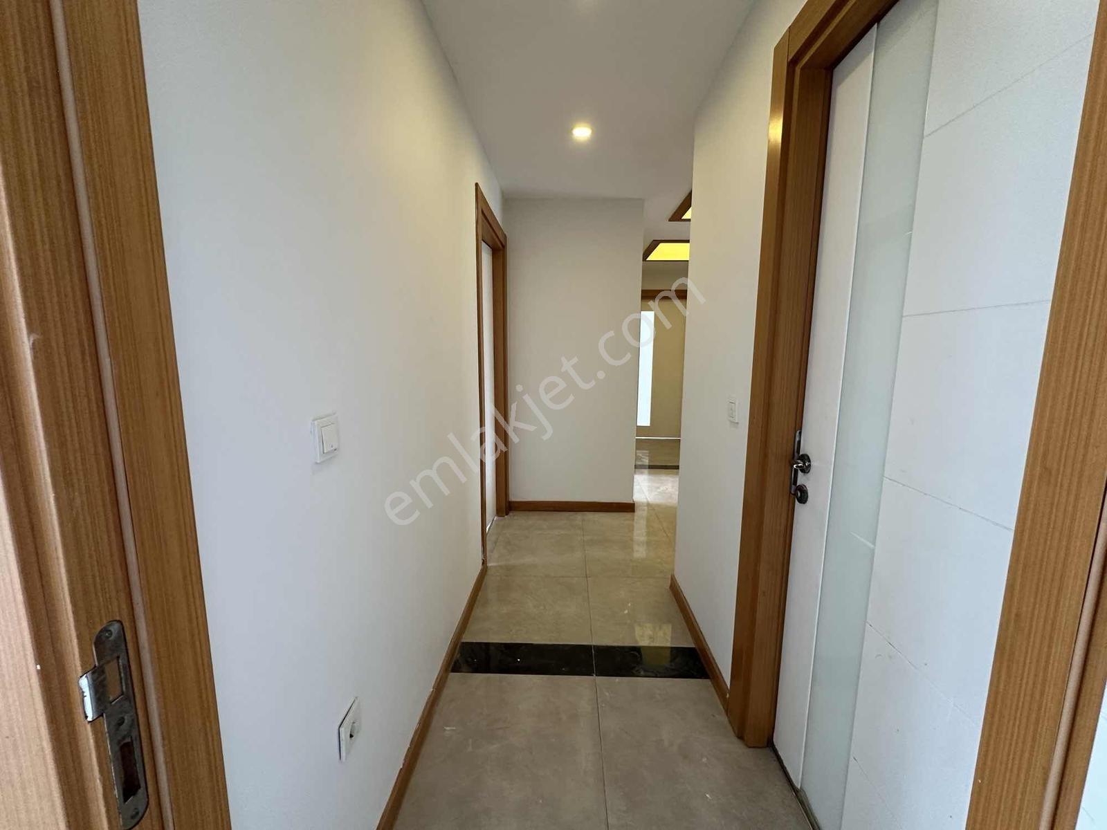 Başoku'dan Bağcılar Çiftlik Şehribahar-2 Sitesi Kiralık 2+1 Dair - Görsel 2