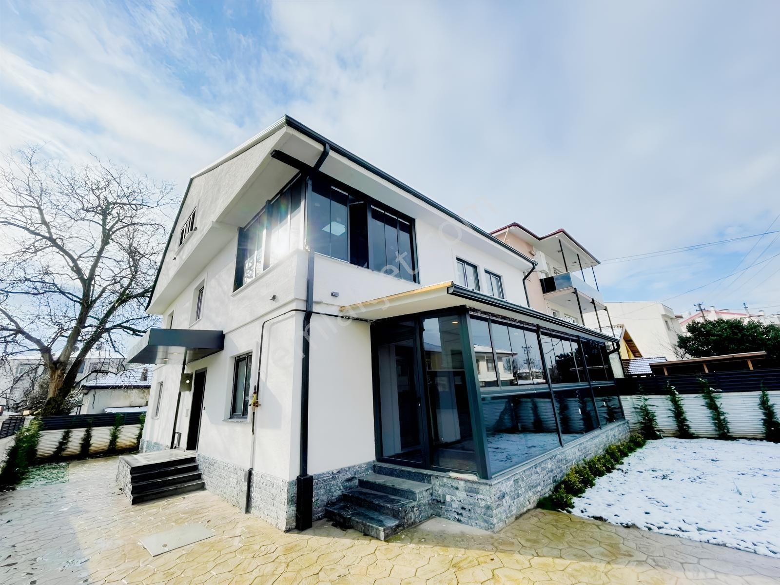 Metsadan Uzunmustafa'da Yenilenmiş 249 M² Satılık Müstakil Villa - Görsel 32