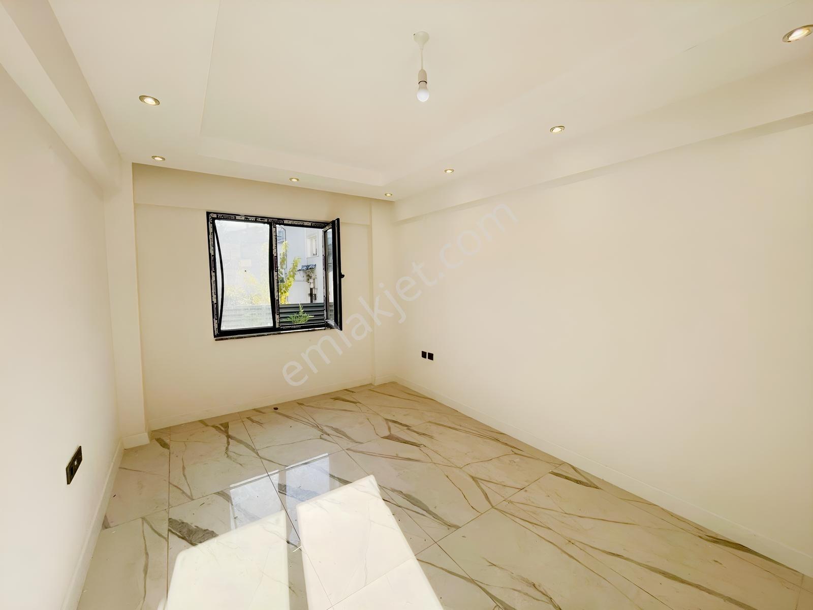 Metsadan Uzunmustafa'da Yenilenmiş 249 M² Satılık Müstakil Villa - Görsel 12