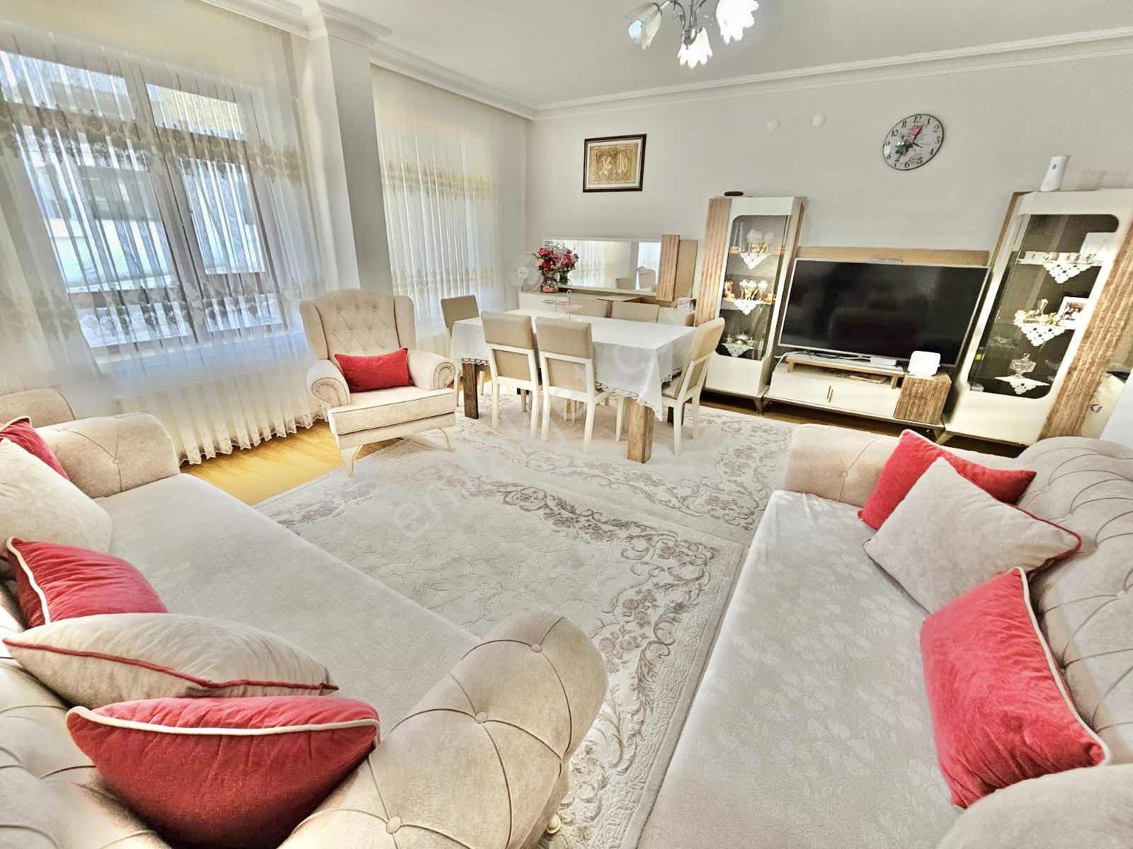 Taylan Emlaktan Y.giriş 2+1 Altı Daire Fırsat Satılık Daire - Görsel 25