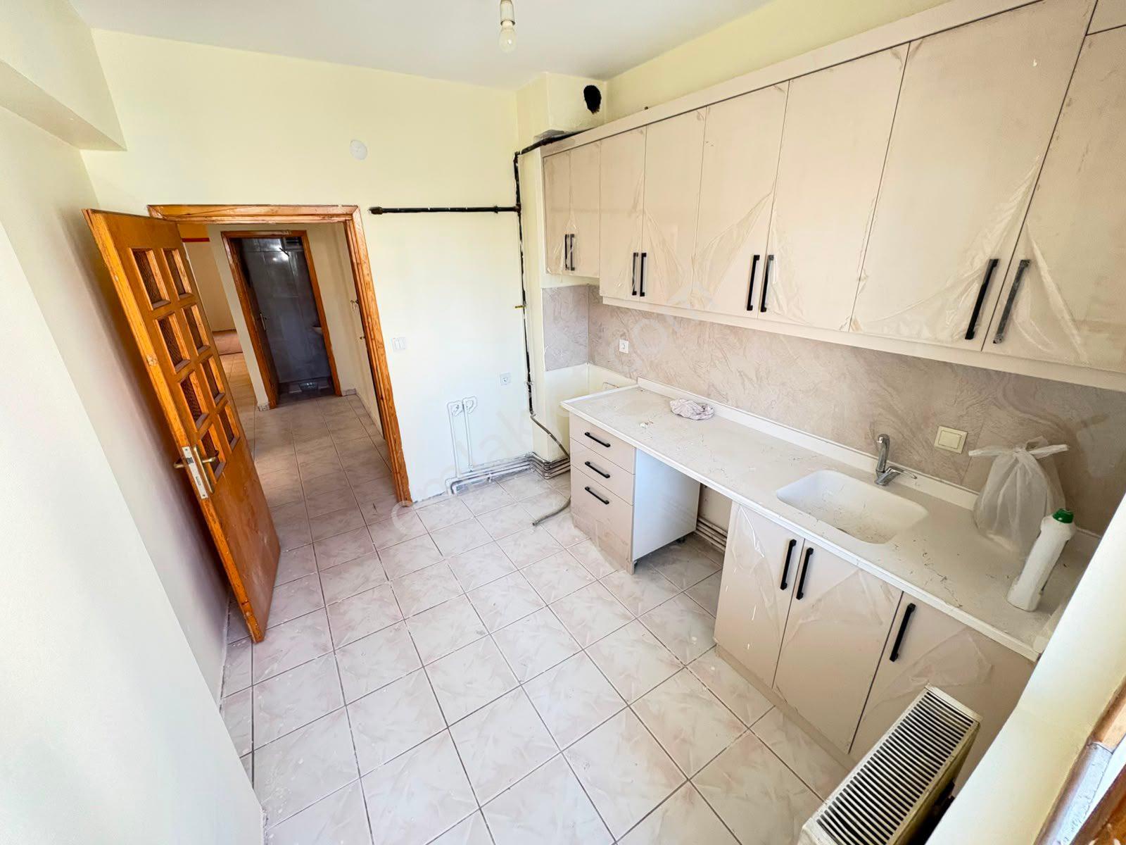 Tekin Emlaktan Şehir Hastanesi Ve Antares Yürüme Mesafesi Arakat 3+1 Kiralık Daire !!!! - Görsel 9