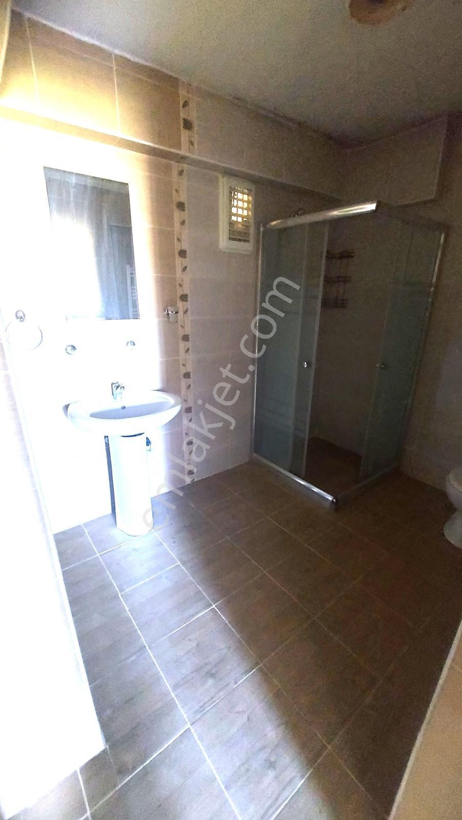 Bilişim Koleji Yakını Vadi Sitesinde 3+1 Kilerli Kiralık Daire - Görsel 2