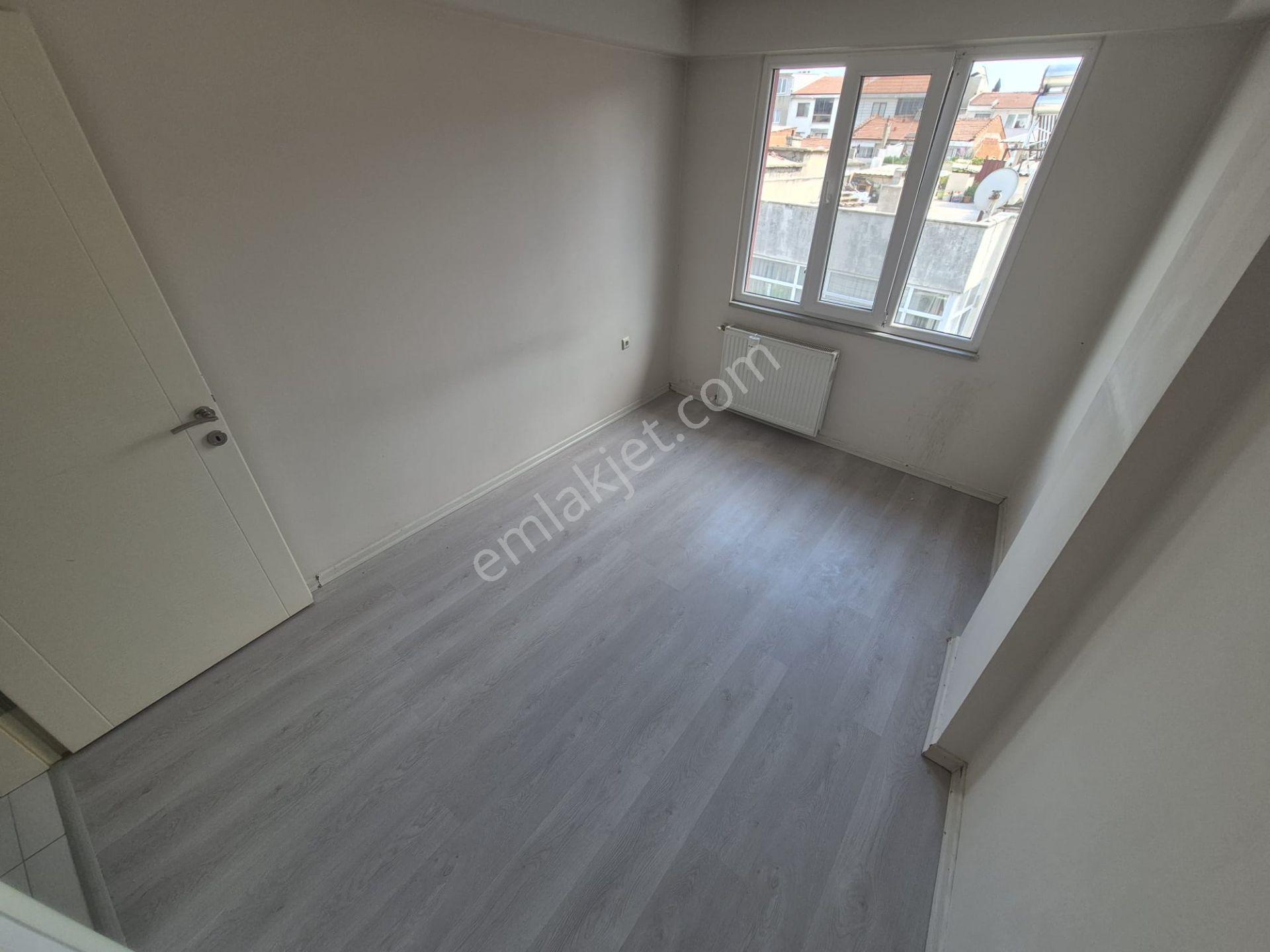 Edremit Merkez'de Kiralık Doğalgazlı Daire - Görsel 10