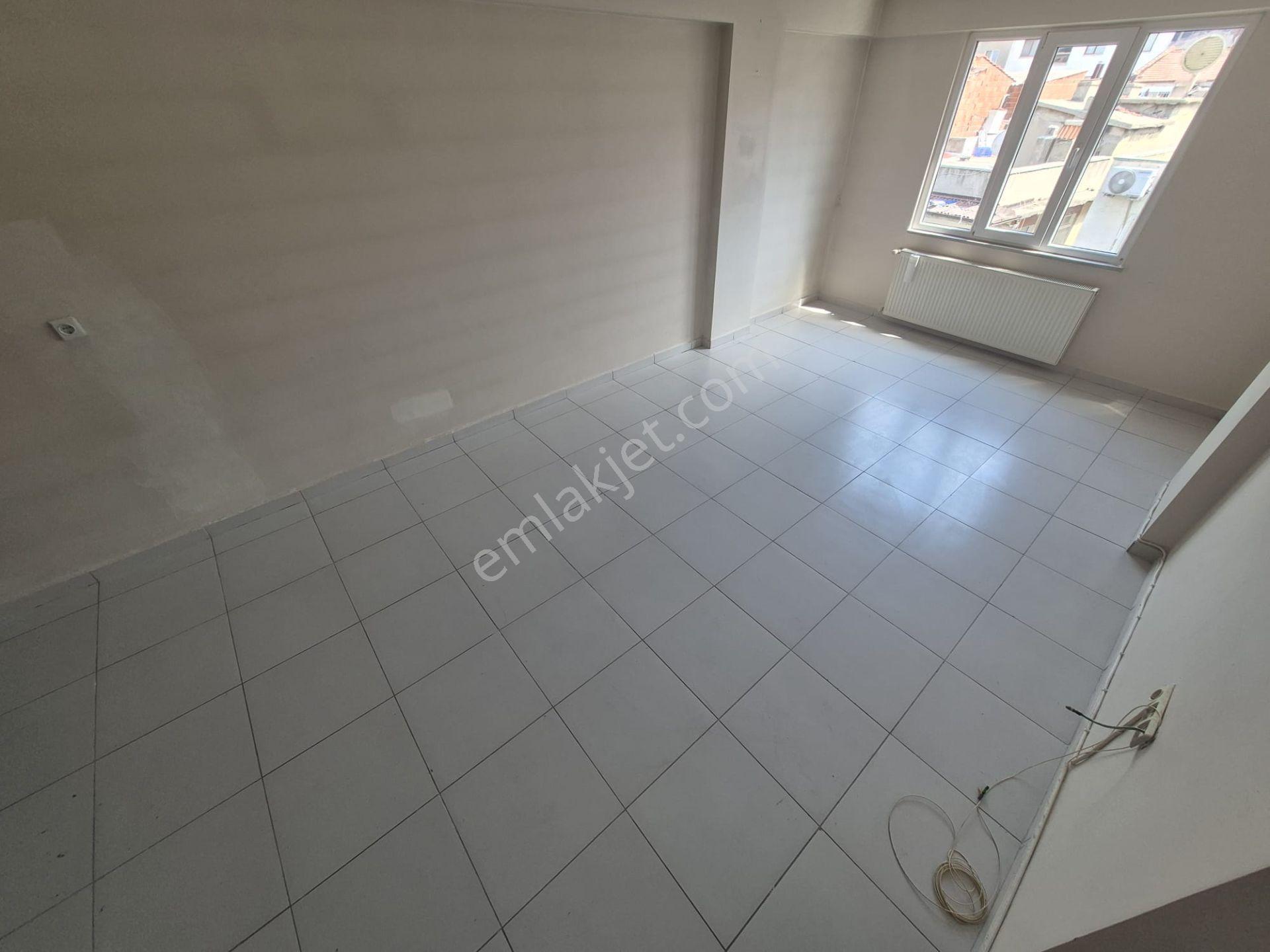 Edremit Merkez'de Kiralık Doğalgazlı Daire - Görsel 8