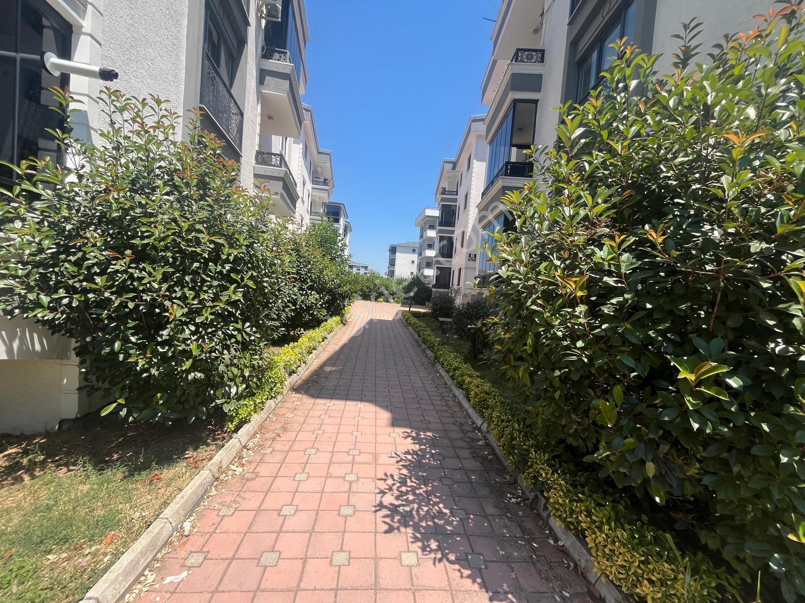 3+1 (geniş) Yeni Bina Siteiçi(ekstralı)denize/izmit Yoluna Yakn - Görsel 24