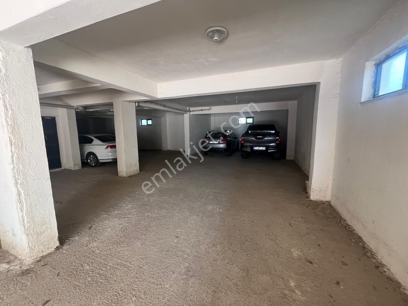 3+1 (geniş) Yeni Bina Siteiçi(ekstralı)denize/izmit Yoluna Yakn - Görsel 22