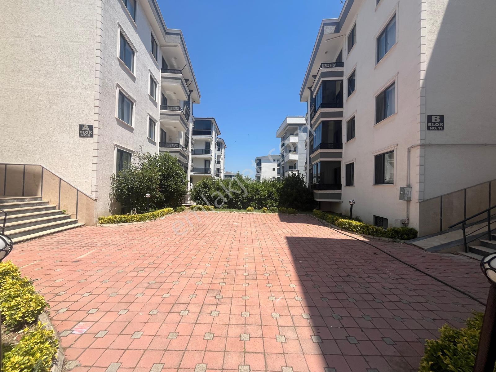 3+1 (geniş) Yeni Bina Siteiçi(ekstralı)denize/izmit Yoluna Yakn - Görsel 23