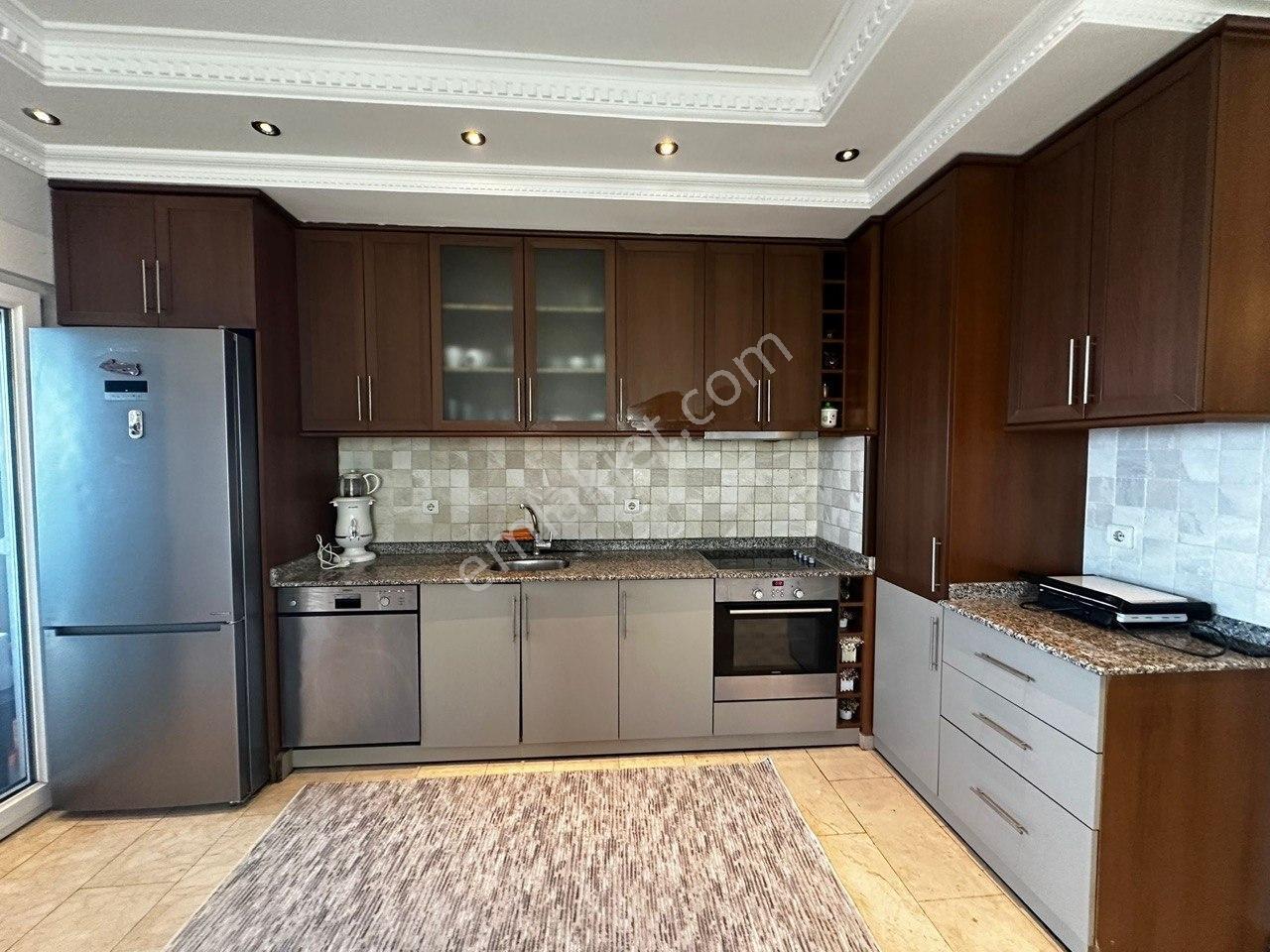 Alanya Tepe 3+1 Kiralık Eşyalı Villa - Görsel 13
