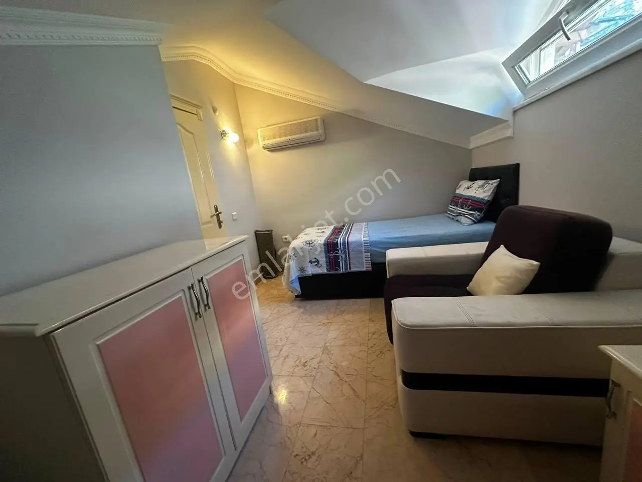 Alanya Tepe 3+1 Kiralık Eşyalı Villa - Görsel 2