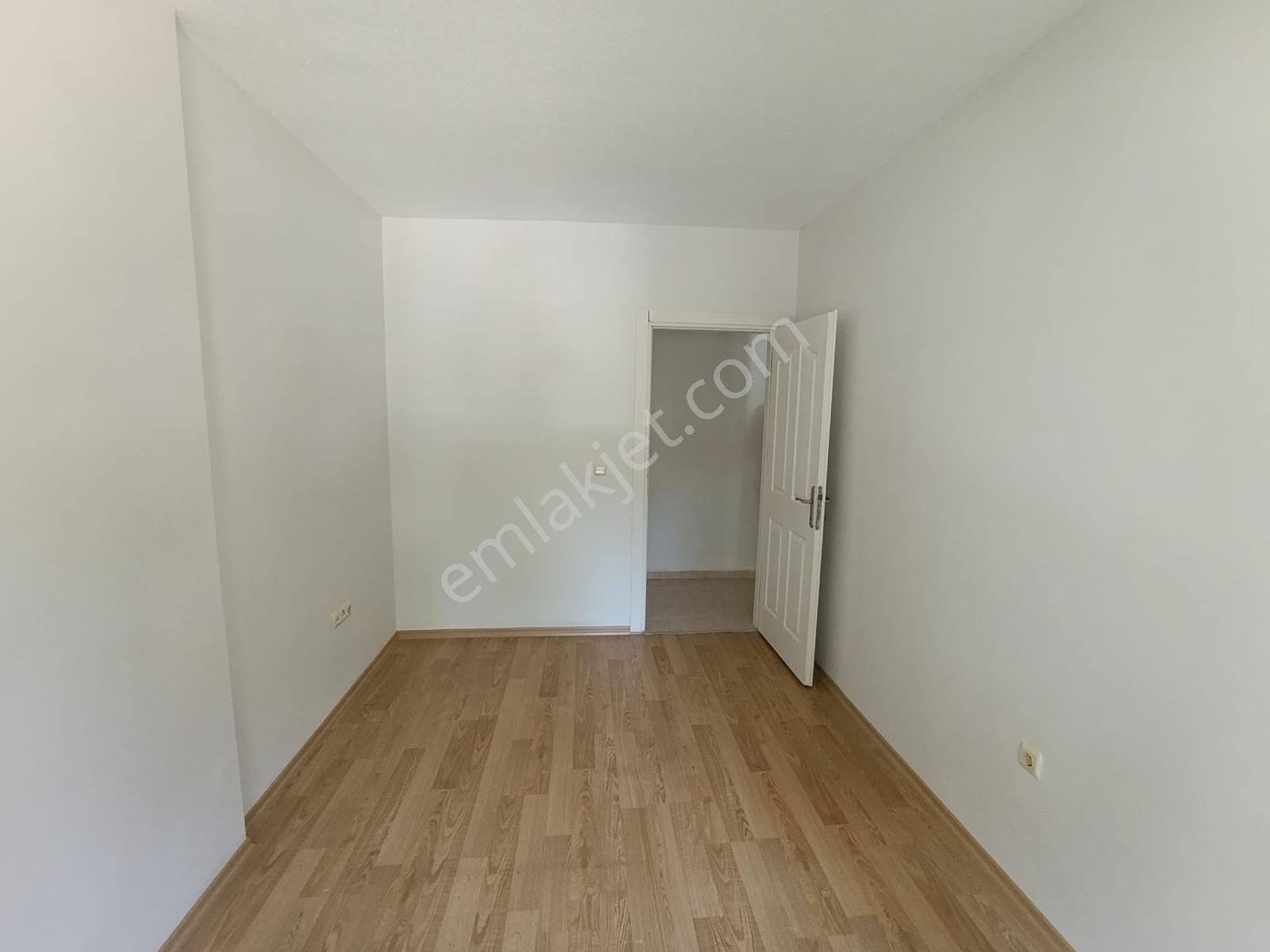 Kw Metsa'dan Memursen Sitesinde 3+1 Kiralık Daire - Görsel 12
