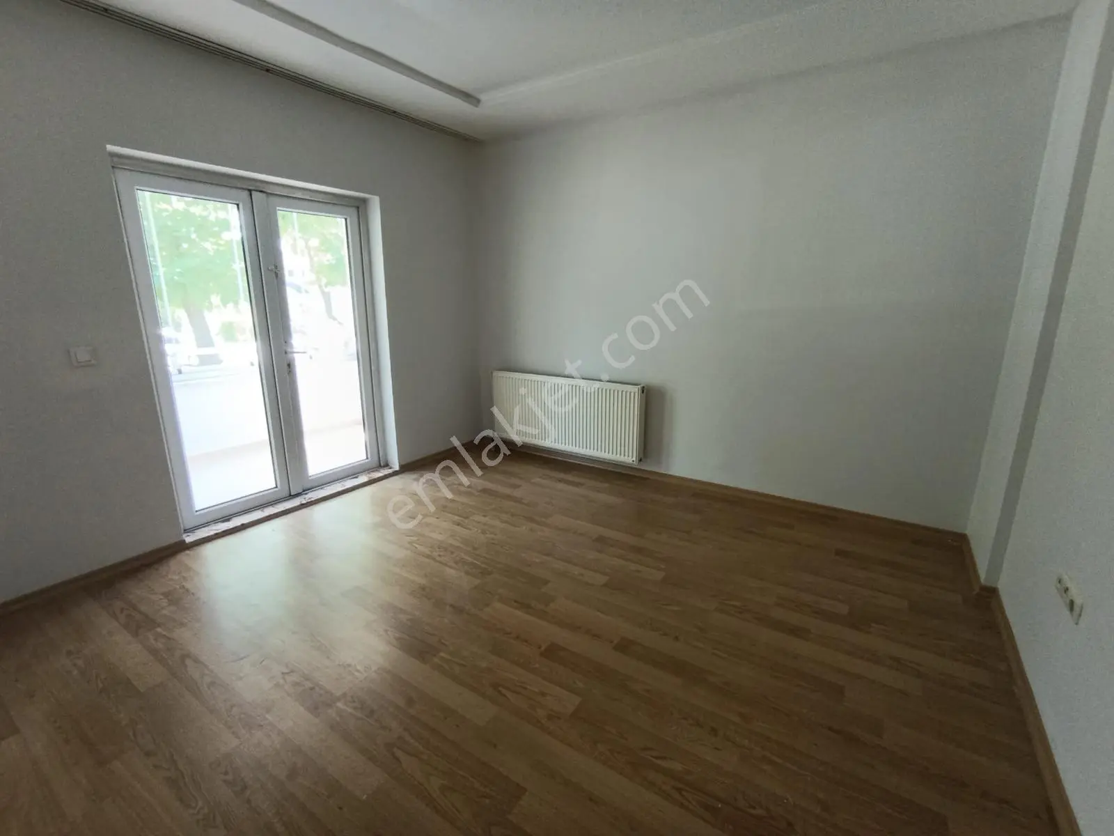 Kw Metsa'dan Memursen Sitesinde 3+1 Kiralık Daire - Görsel 32