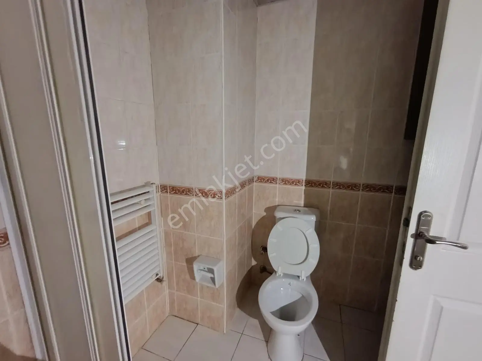 Kw Metsa'dan Memursen Sitesinde 3+1 Kiralık Daire - Görsel 28