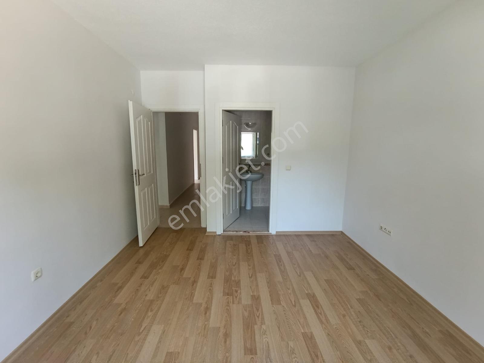 Kw Metsa'dan Memursen Sitesinde 3+1 Kiralık Daire - Görsel 20