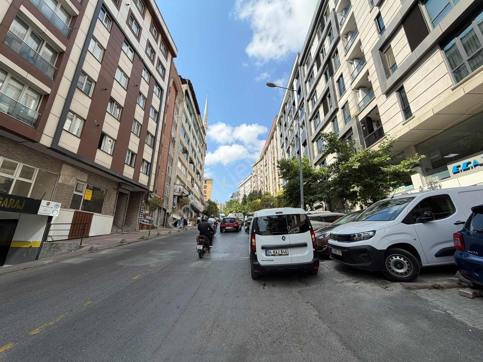 Tuncaydan Çağlayan Metroya 10dk Mesafede Sıfır Eşyalı 2+1 Daire - Görsel 28