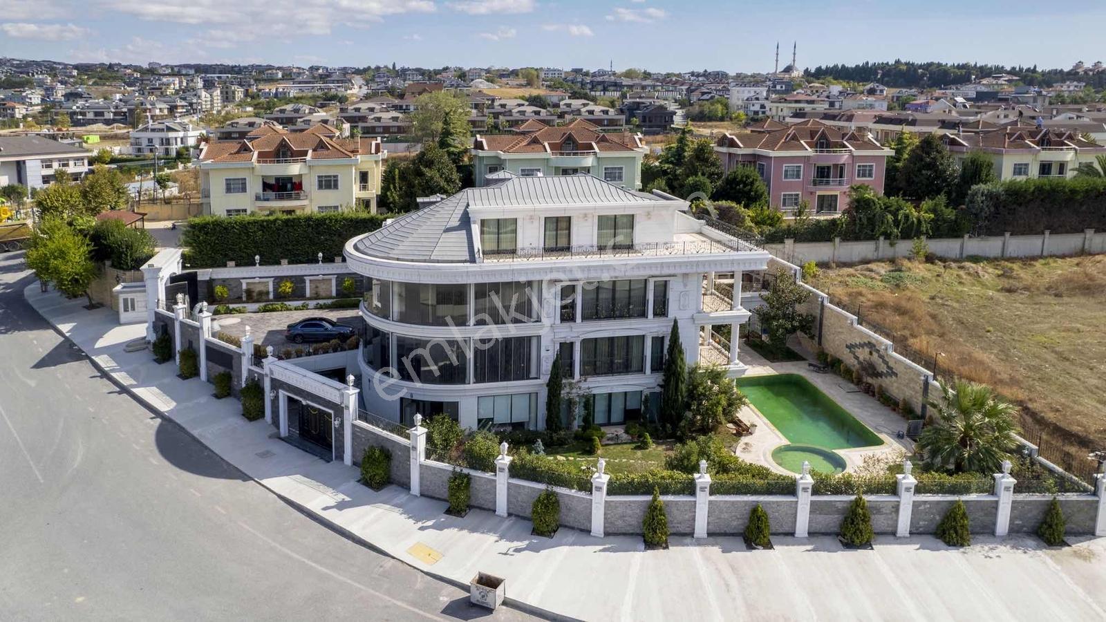 Remax Den Beylikdüzünde Eşsiz Ultra Lüx Satılık 8+2 Malikane