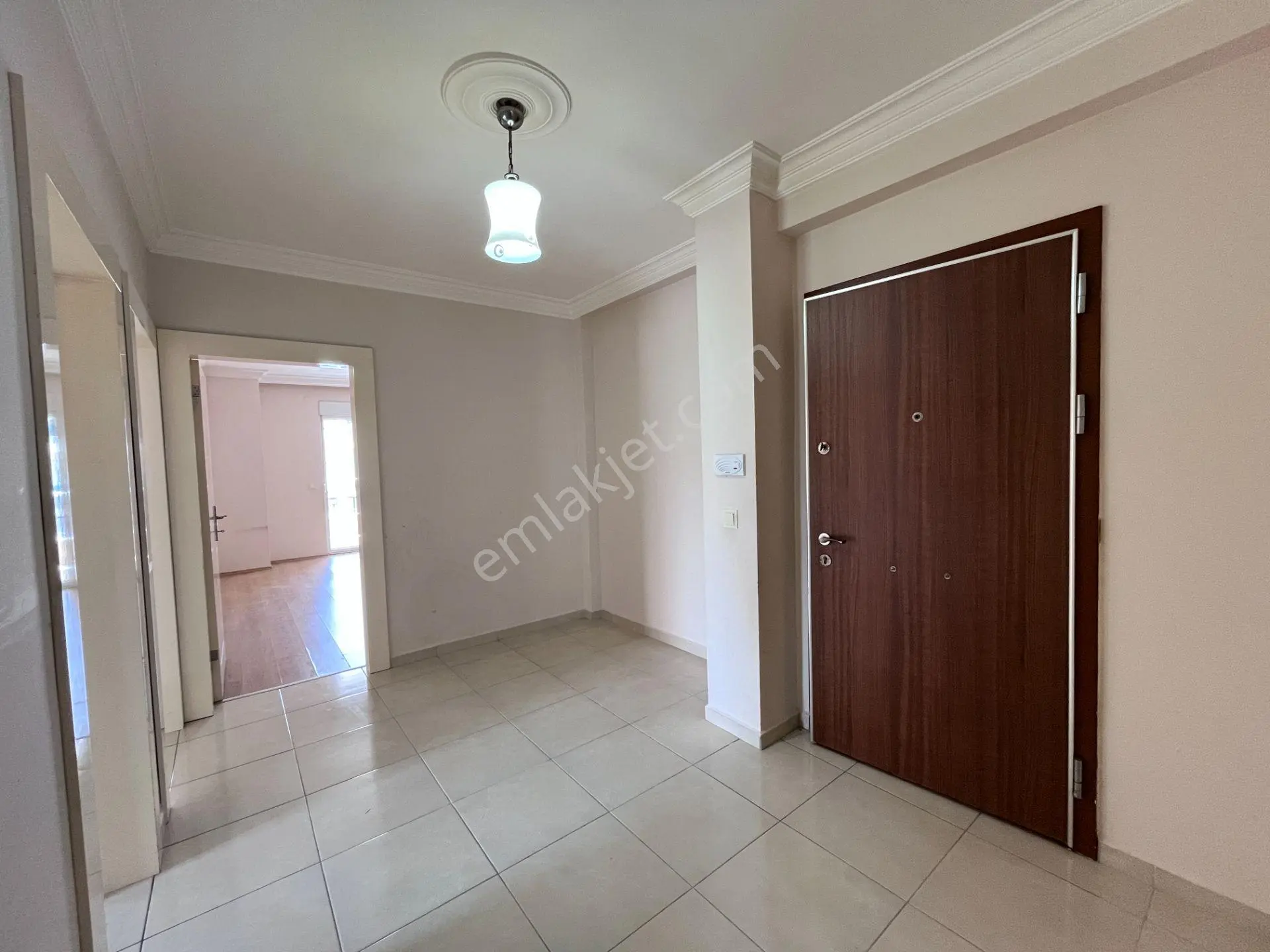 Alanya Oba Hastane Yanı Kiralık 3+1 | 165 M² | Asansörlü | Otoparklı | 2. Kat