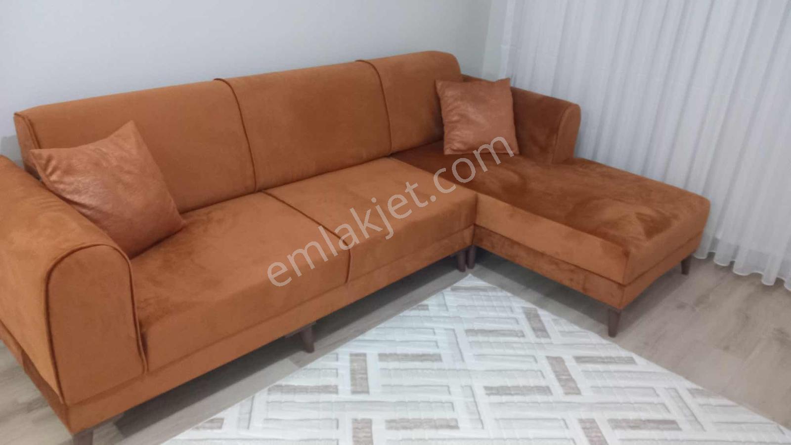 Uysal Glorıa'da Havuz Cephe Kiralık Sıfır Eşyalı 1+1 Daire - Görsel 9
