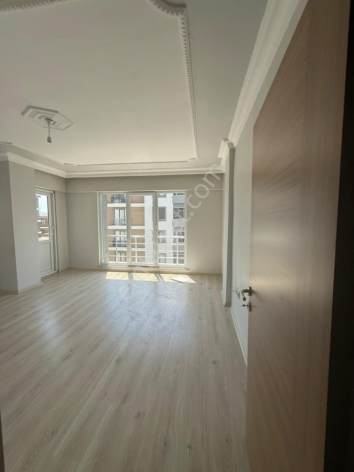 100. Yıl Mahallesi'nde Ferah Balkonlu 2+1 Kiralık Daire - Görsel 10