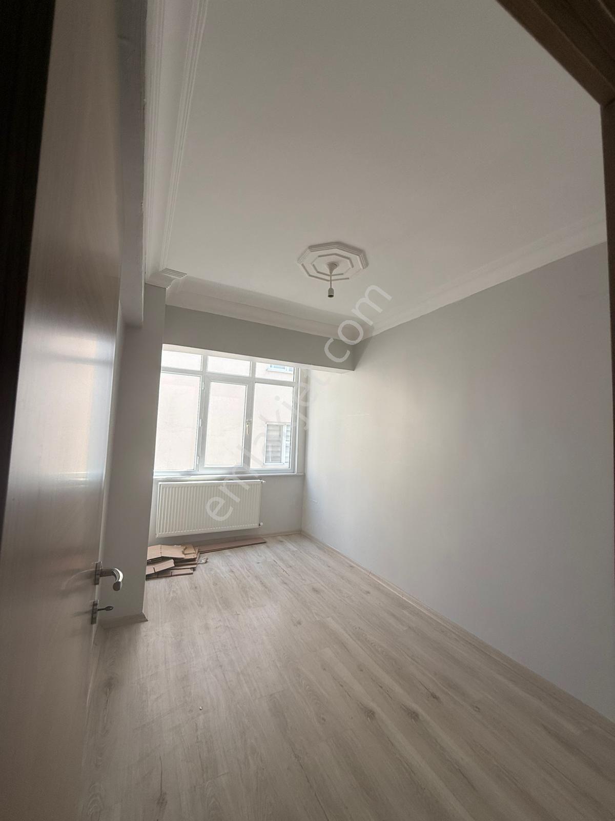 100. Yıl Mahallesi'nde Ferah Balkonlu 2+1 Kiralık Daire - Görsel 14