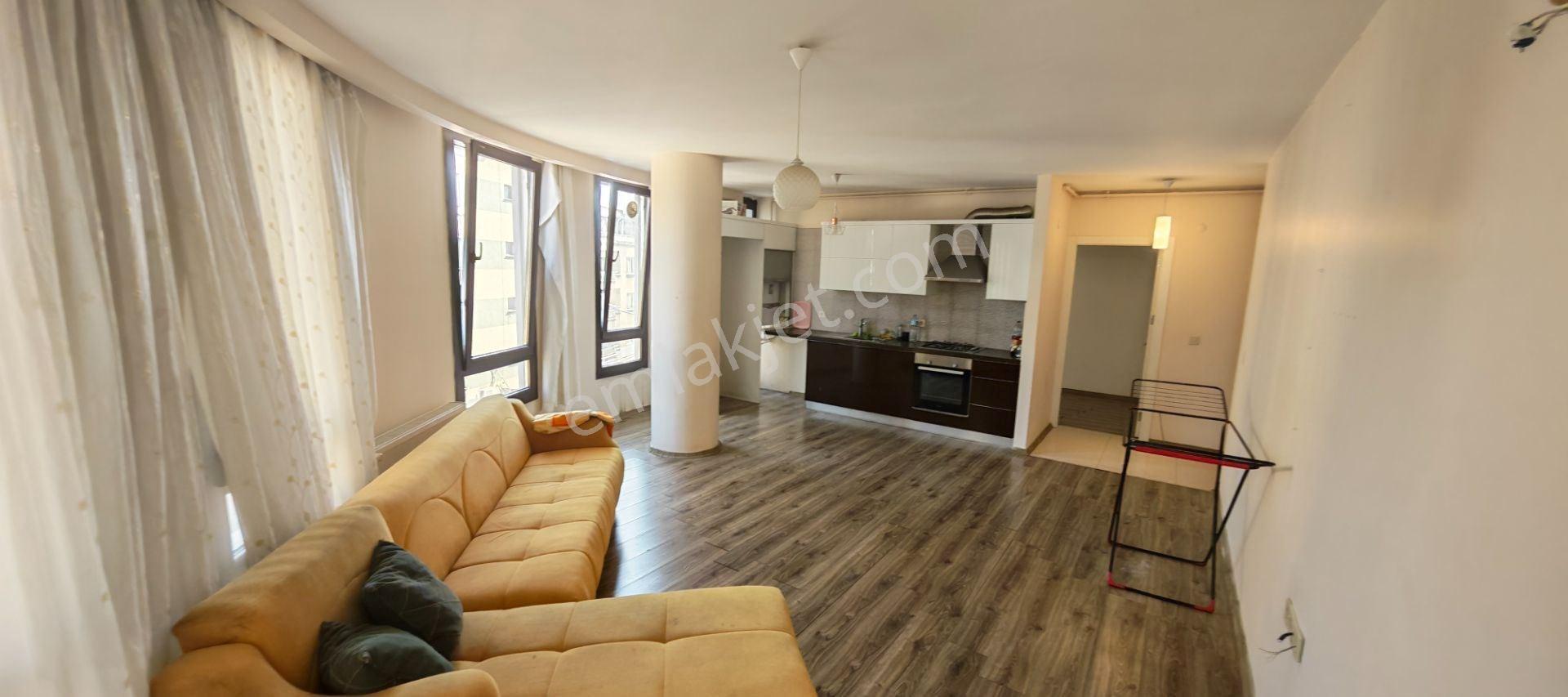 Bornova Merkezde Kiralık 2+1 Ara Kat Daire - Görsel 8