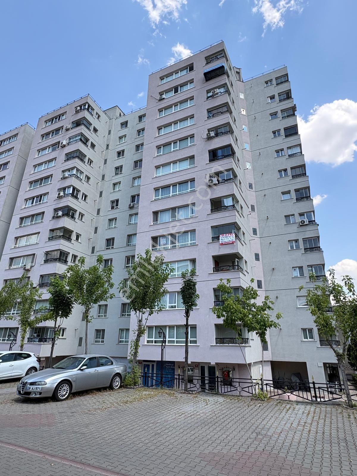 Liparis Sitesin'de 3+1 4.kat Ön Mevlana Bulvarı Manzaralı