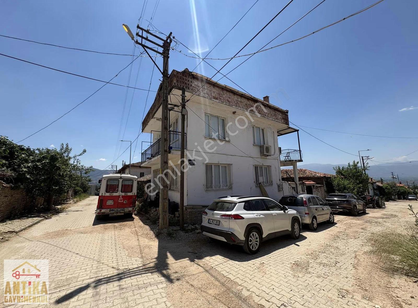 Antika Gayrimenkul'den Tarihi Birgi'de Kiralık Ev - Görsel 10