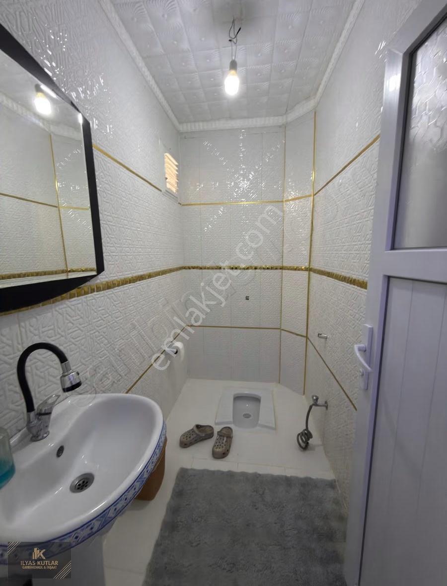 75 Yıl Mh 4 Katlı Binanın 4 Üncü Katı Yapı Kayıt Belgeli Daire - Görsel 4