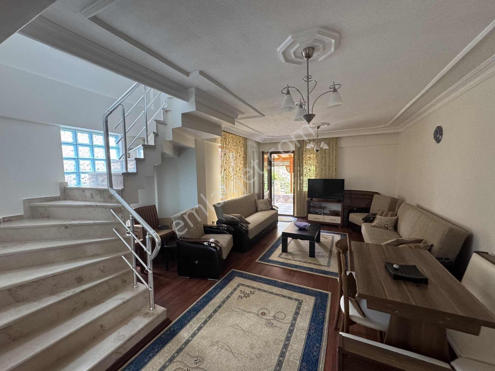 Güçlü Kardeşler Denize 150 Metre 3+1 Deniz Manzaralı Villa - Görsel 34