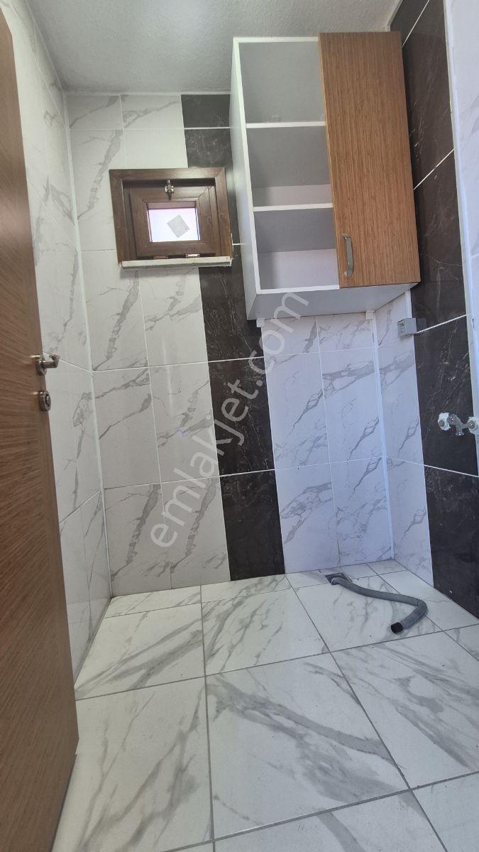 Çekmeköy Cumhuriyet Mahalesinde 2+1 Ebevyn Banyolu Kiralık Daire - Görsel 7