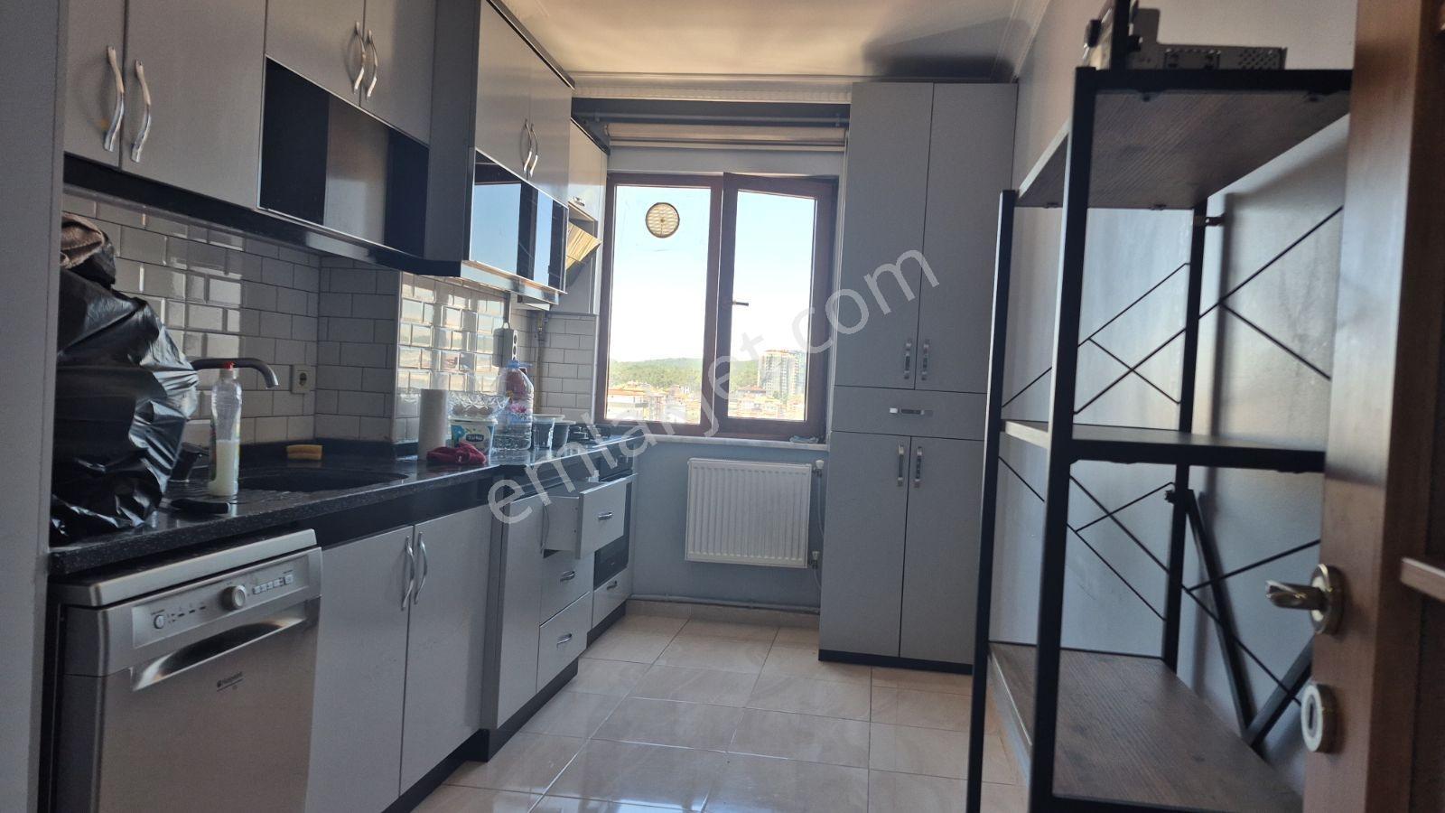 Çekmeköy Cumhuriyet Mahalesinde 2+1 Ebevyn Banyolu Kiralık Daire - Görsel 5