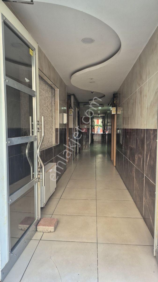 Çekmeköy Cumhuriyet Mahalesinde 2+1 Ebevyn Banyolu Kiralık Daire - Görsel 13