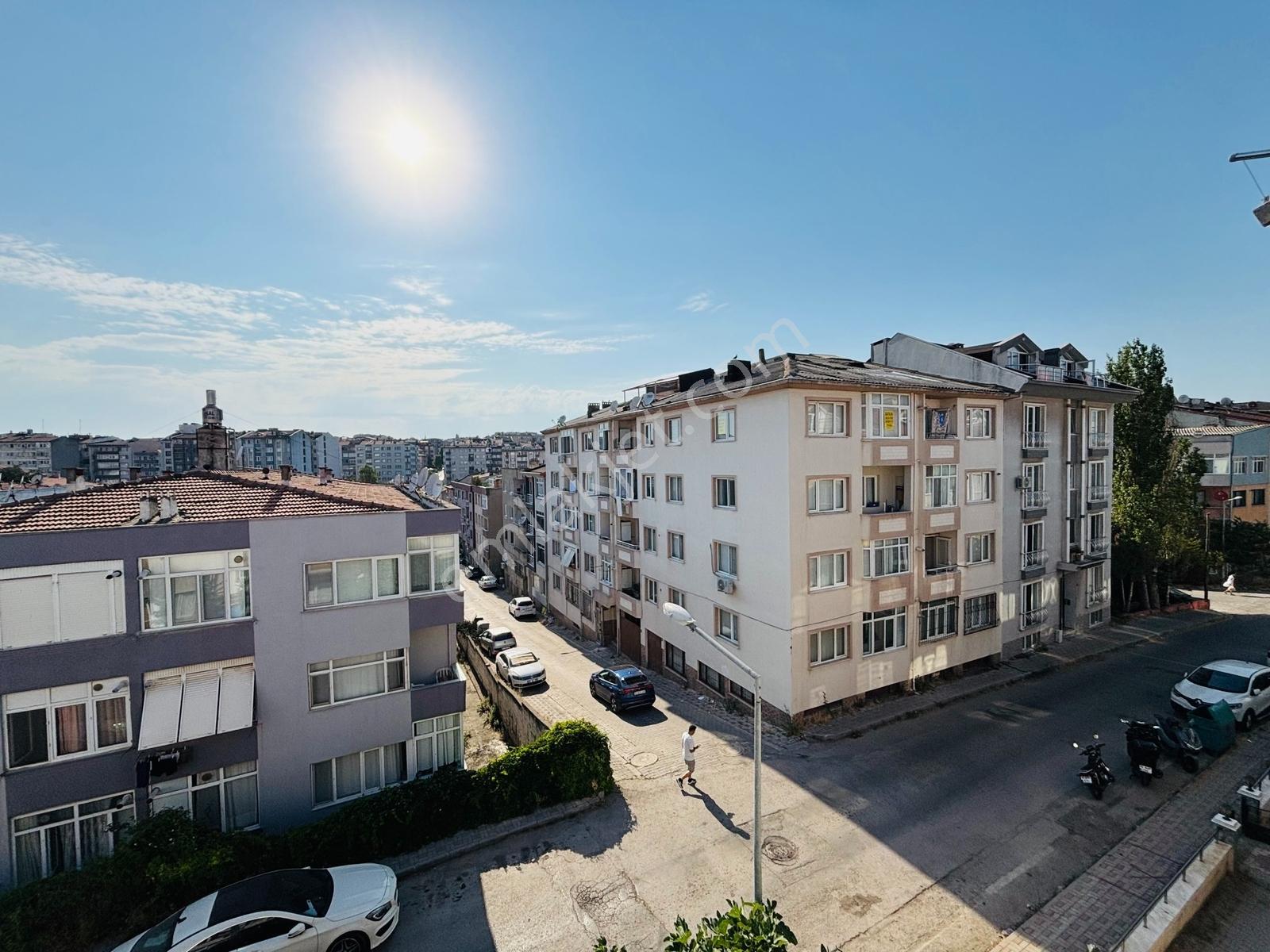 Sevinç'ten Sunullah Kafe Yakını Kiralık Çift Balkonlu 2+1 Daire - Görsel 16