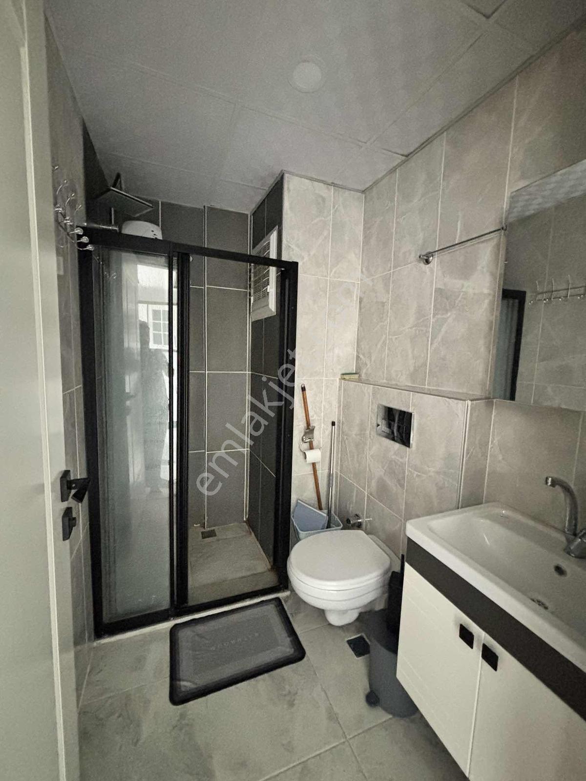 Bulvar Üzeri Ultra Lüx 1+1 Cam Balkonlu Eşyalı Az Katlı Kaçmaz - Görsel 24
