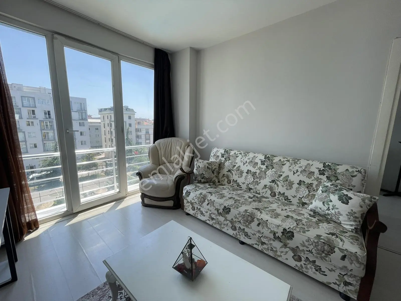 Kurtköy Loca Evlerinde Havuz Cepheli Full Eşyalı Kiralık 1+1 - Görsel 31