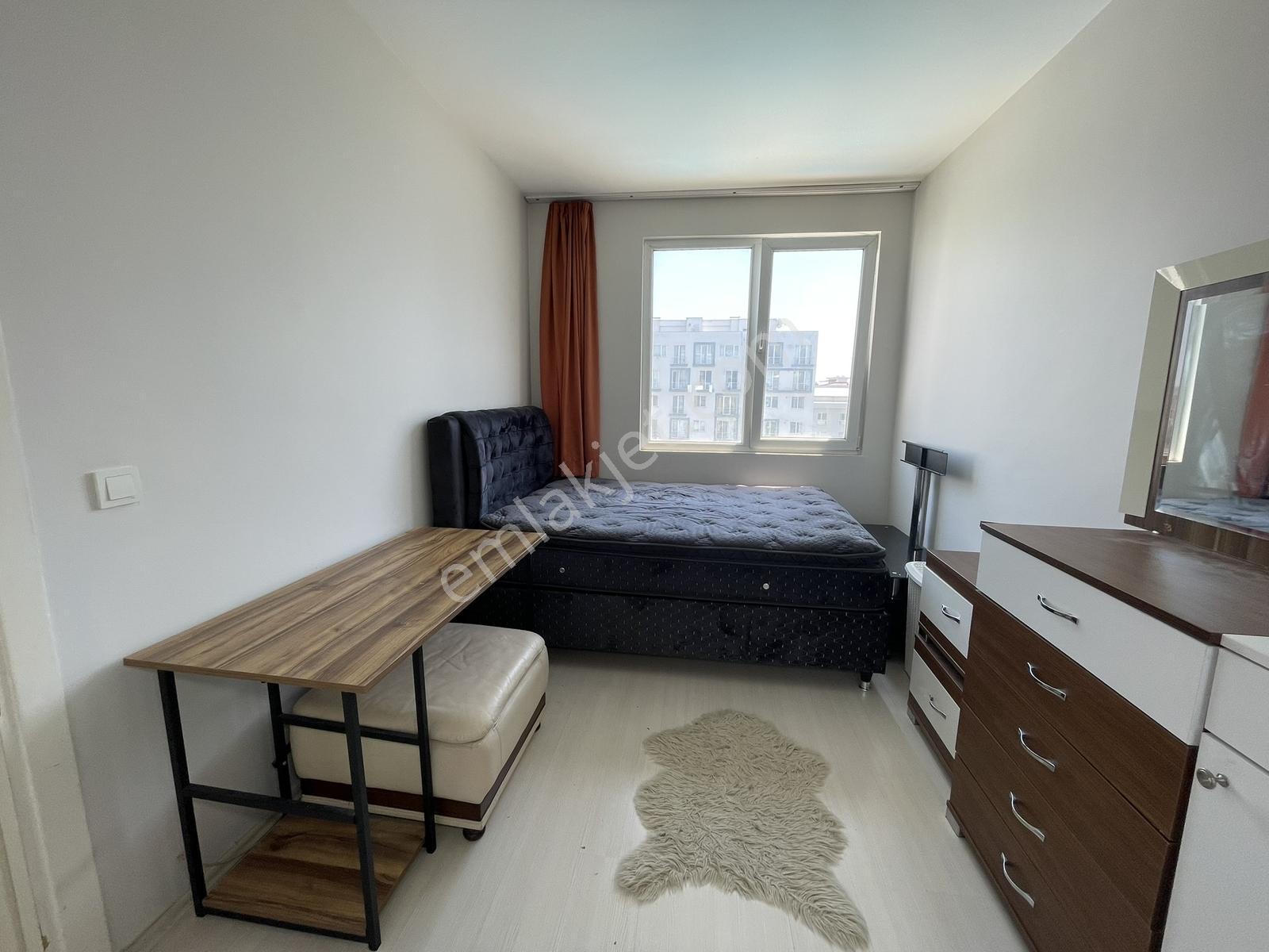 Kurtköy Loca Evlerinde Havuz Cepheli Full Eşyalı Kiralık 1+1 - Görsel 18