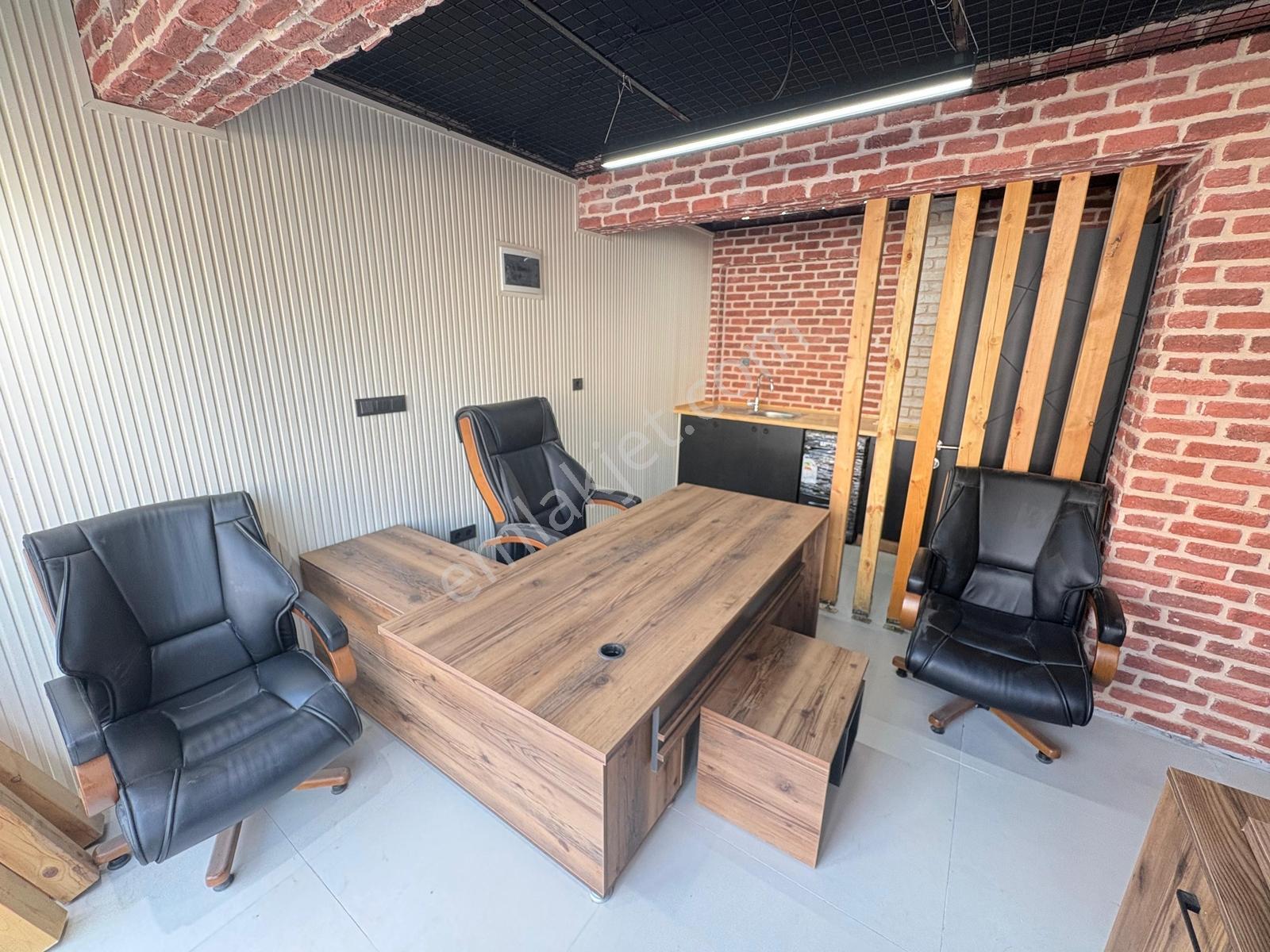 Görüklede Özel Tasarım Sıfır Eşyalı Merkezi Konumda Kiralık Ofis - Görsel 2