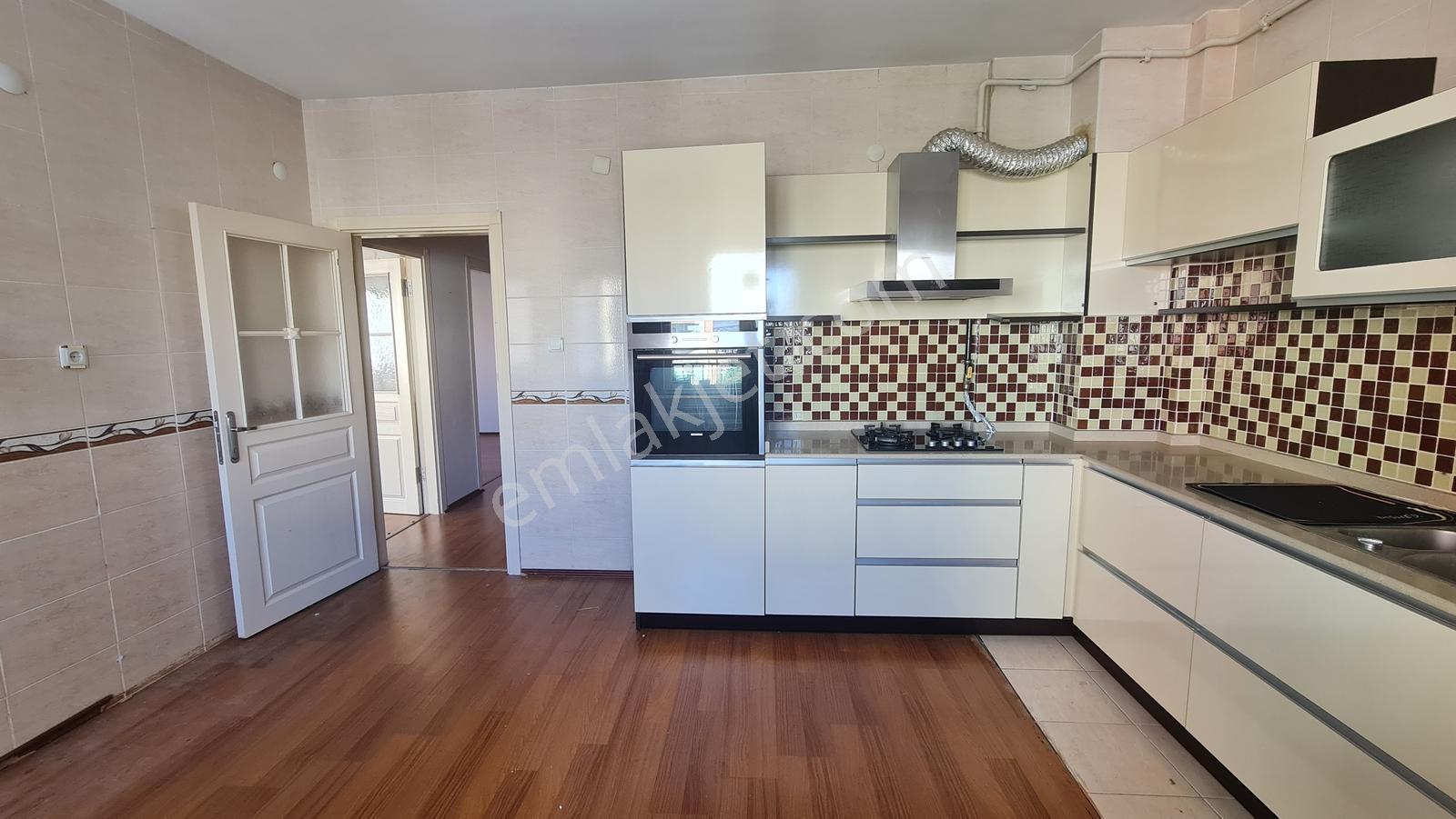 Eğriköprü Mah. Akademisyenler Sitesi 4+1 - Görsel 13