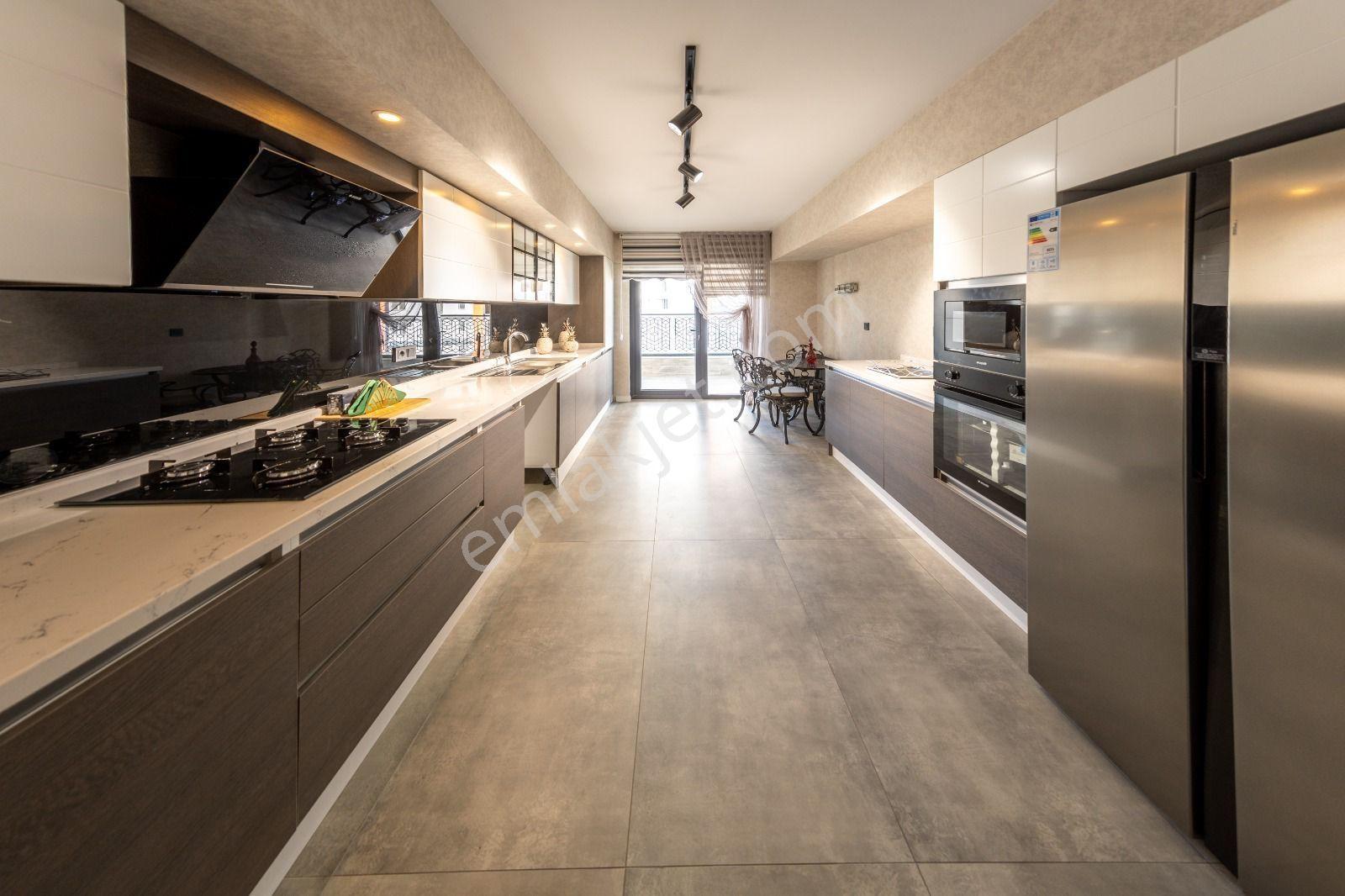 Fırsatt! Lüks Donanımlı|7/24 Güvenlikli Sitede Satılık 3+1 Daire - Görsel 23