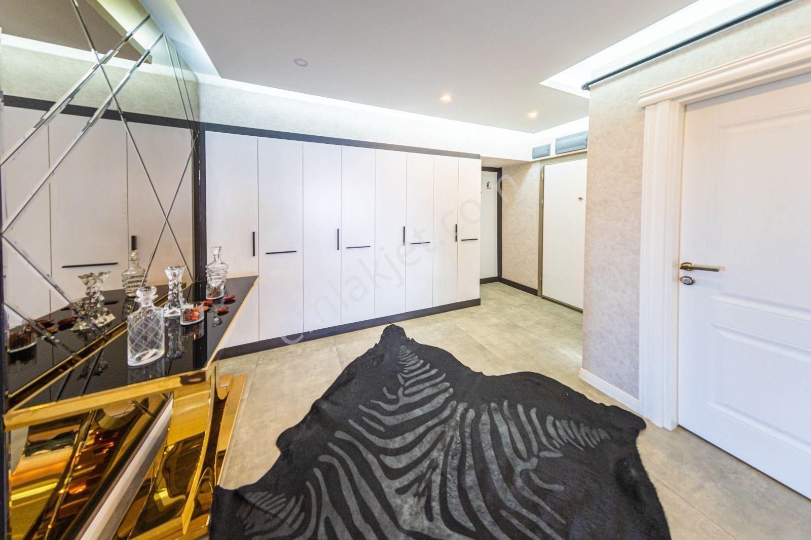 Fırsatt! Lüks Donanımlı|7/24 Güvenlikli Sitede Satılık 3+1 Daire - Görsel 20