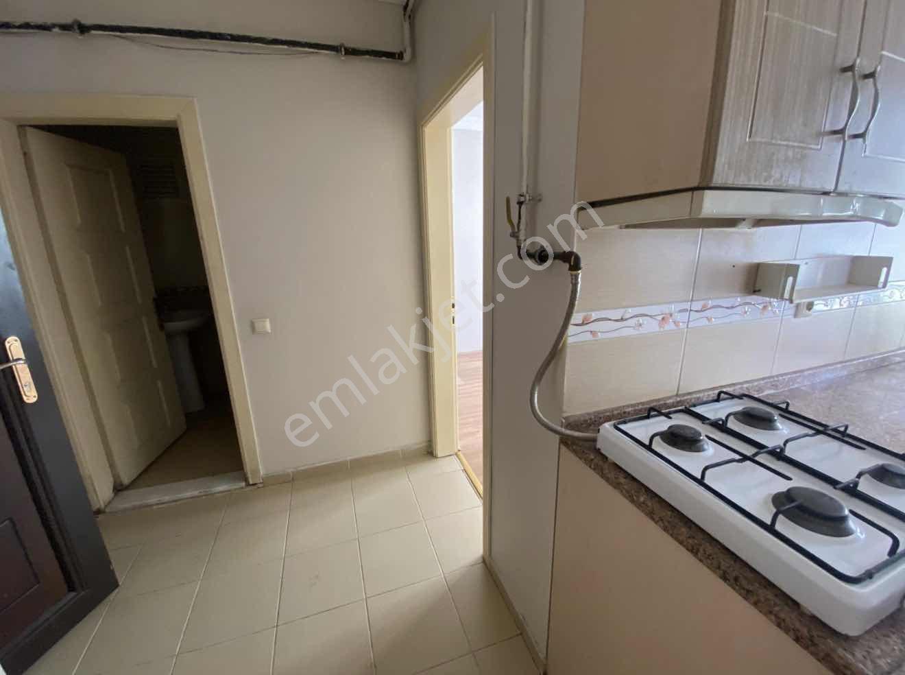 Akademi'den Espark Yakını Ara Kat Geniş Köşe Kiralık 1+1 - Görsel 6