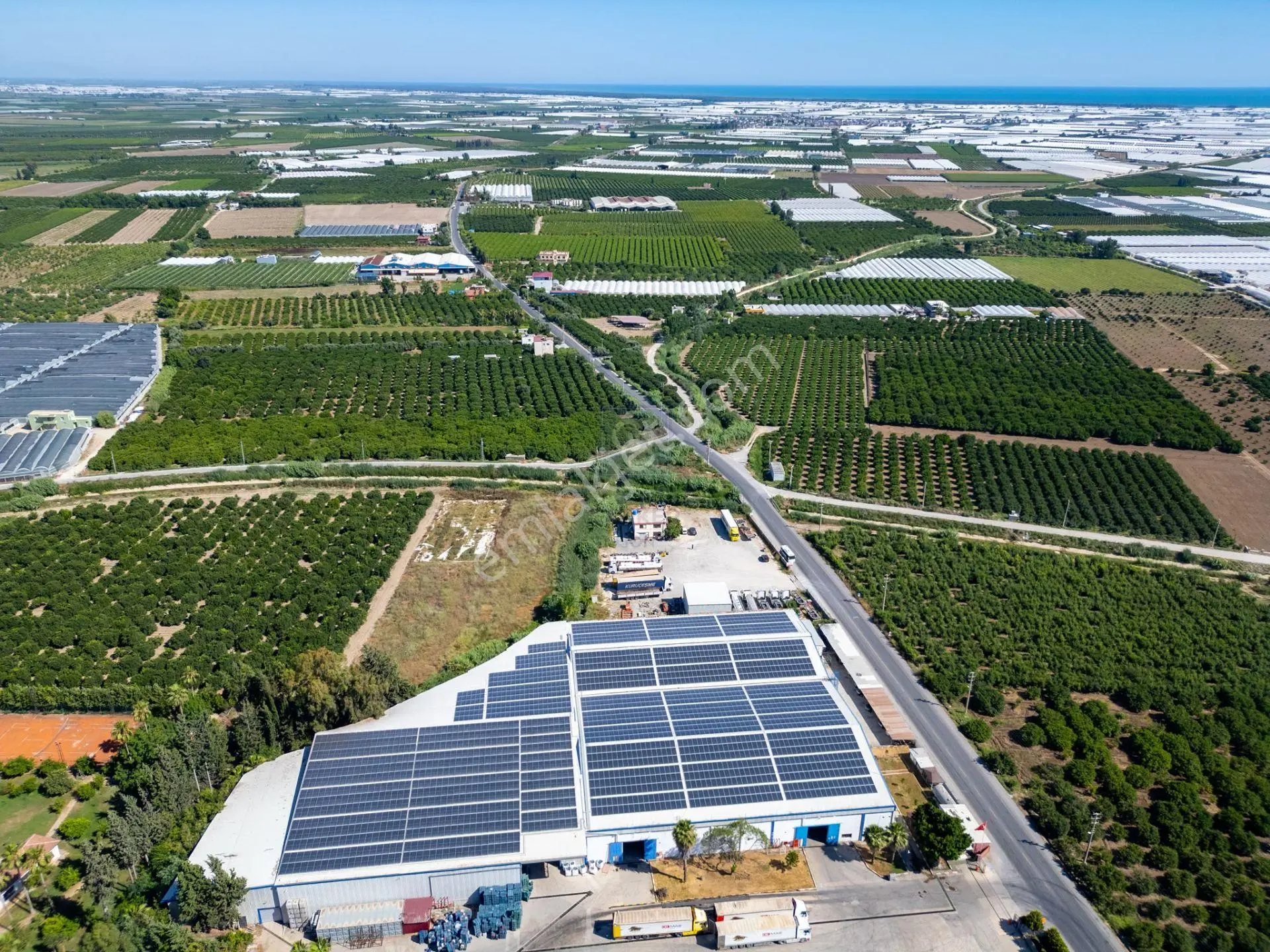 Mersin Akdeniz Evcide Satılık Arsa Ve Garaj