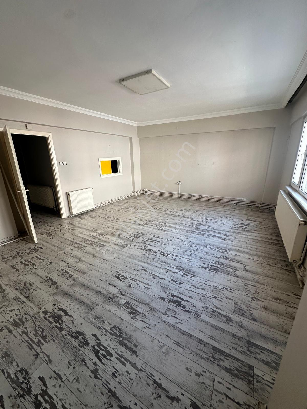 Ata Emlak'tan Arabacılar Sokakta 3+1 Kiralık Ofis-işyeri-daire - Görsel 8