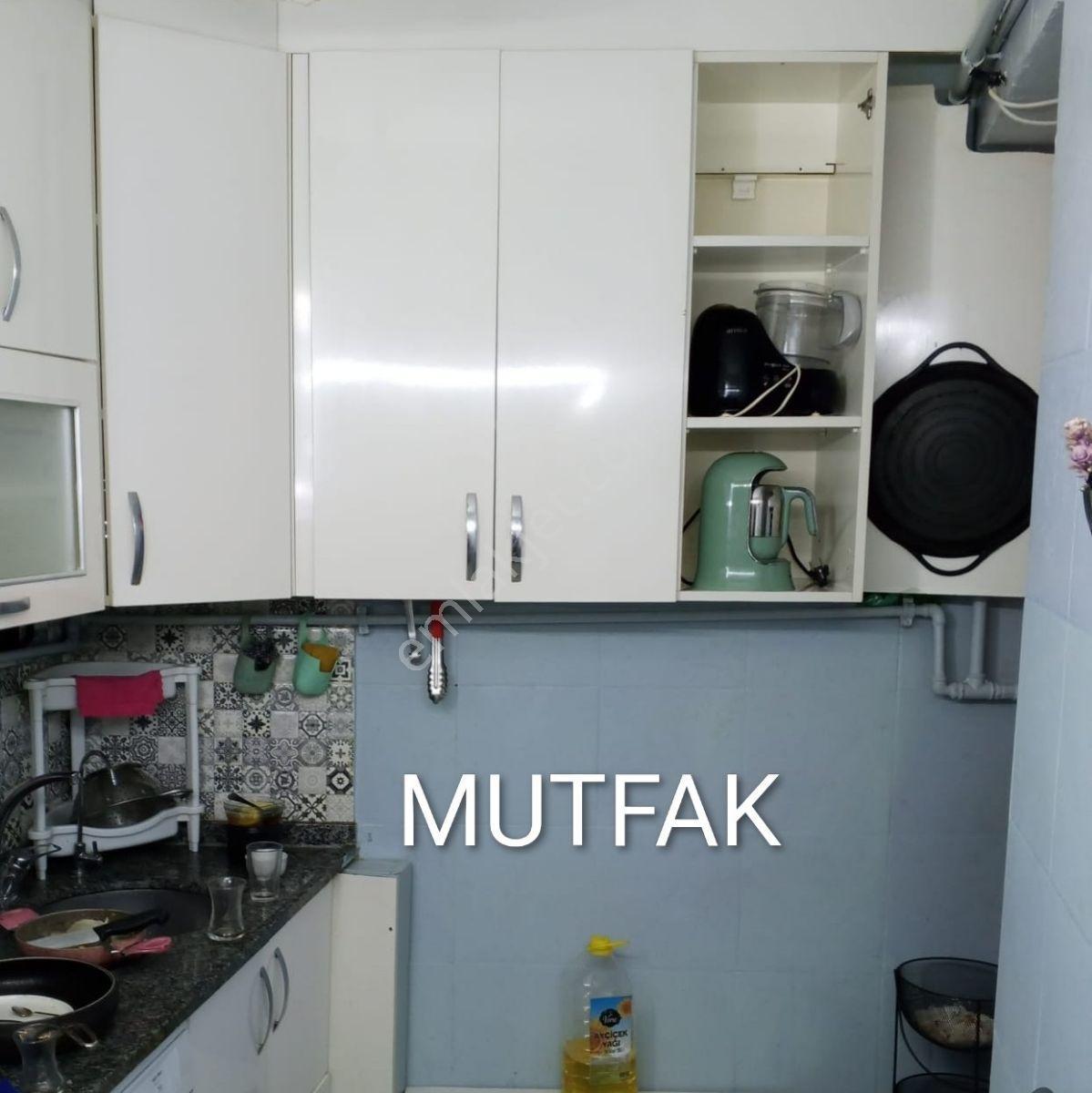 Kocamustafapaşa Yeni Çeşme Sokakta Bahçeli Satılık Daire - Görsel 8