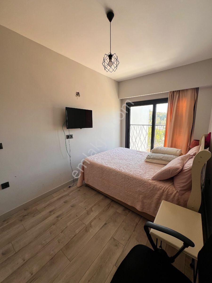 Yabancıdan Kuşadası,merkezi Konum Site İçinde Ful Eşyalı,1+1.kir - Görsel 11