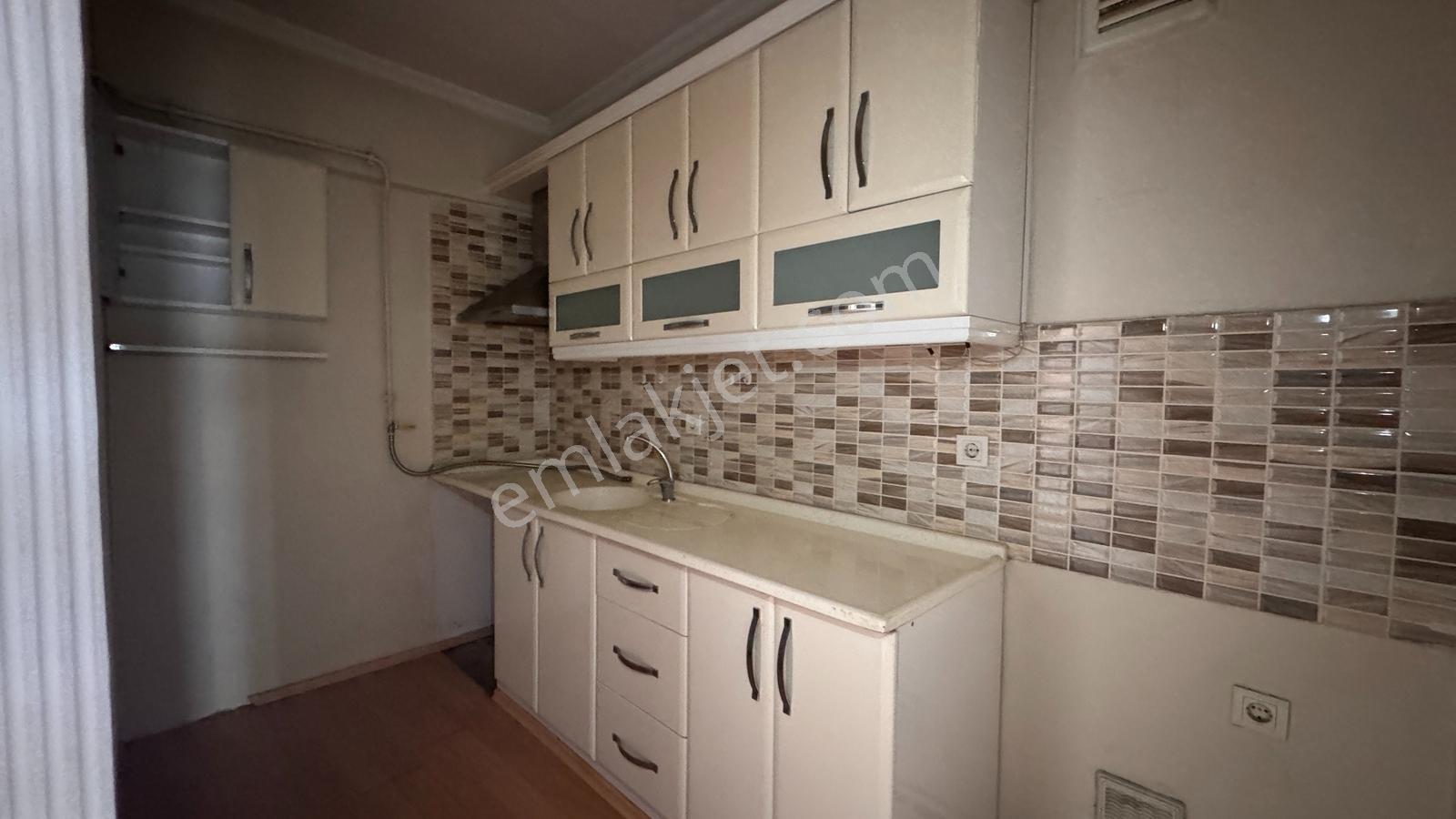 İzmit Merkez Yeni Turan Durağı Karşısı Arakat 3+1 Kiralık Daire - Görsel 20