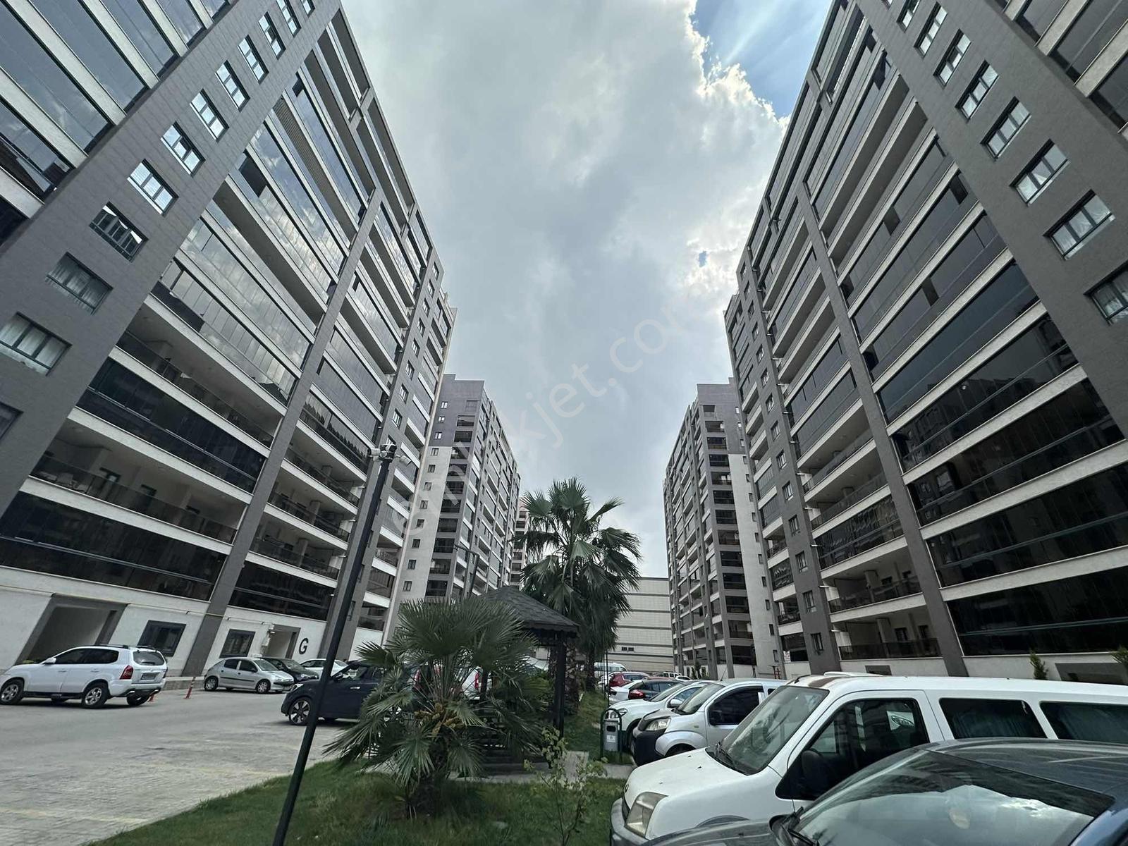 Profasor *dan Kiralık 3+1 Köşe Daire Bakyapı Optimum - Görsel 22
